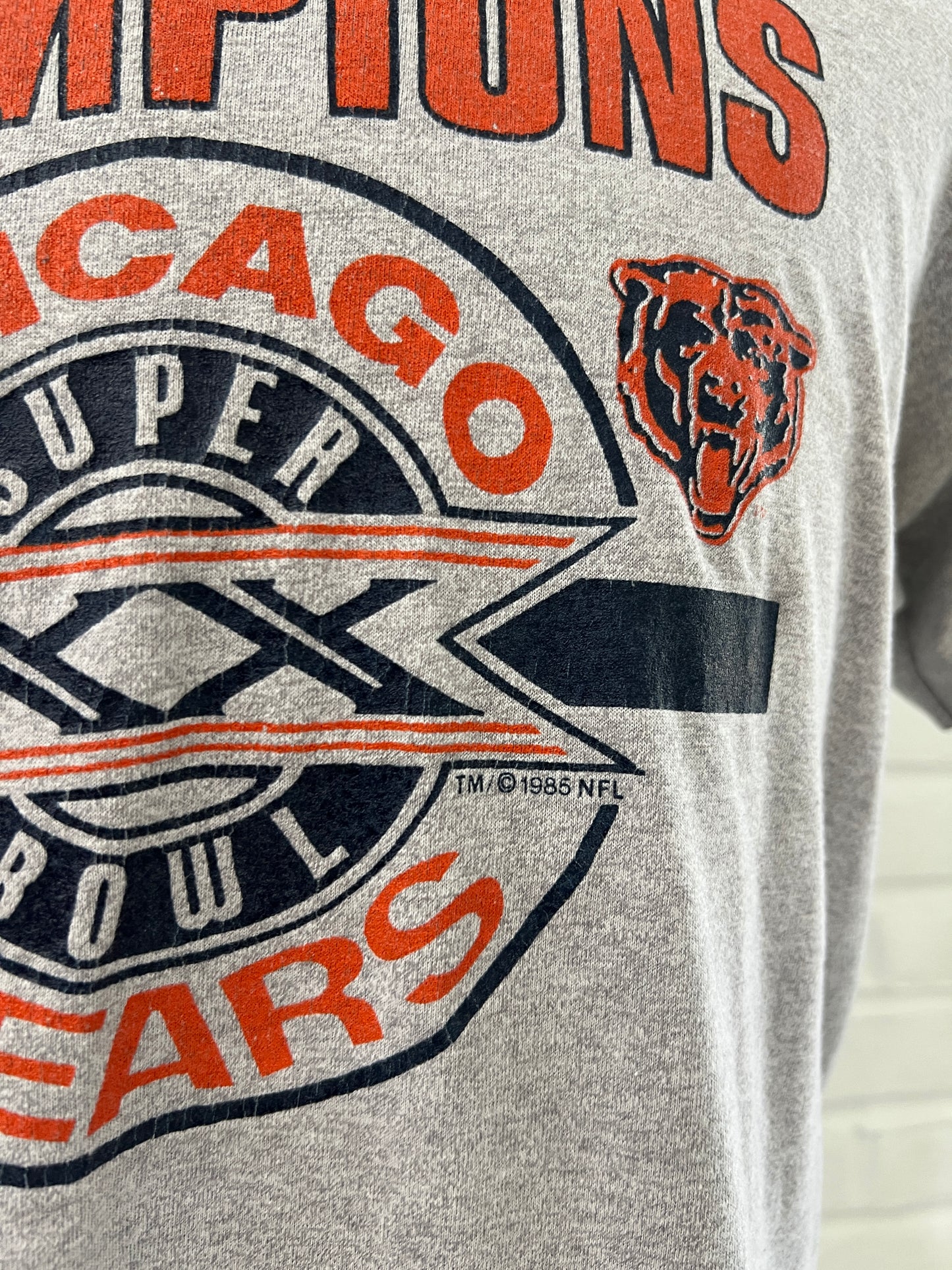(Womans Medium) 1986 Chicago Bears Shirt