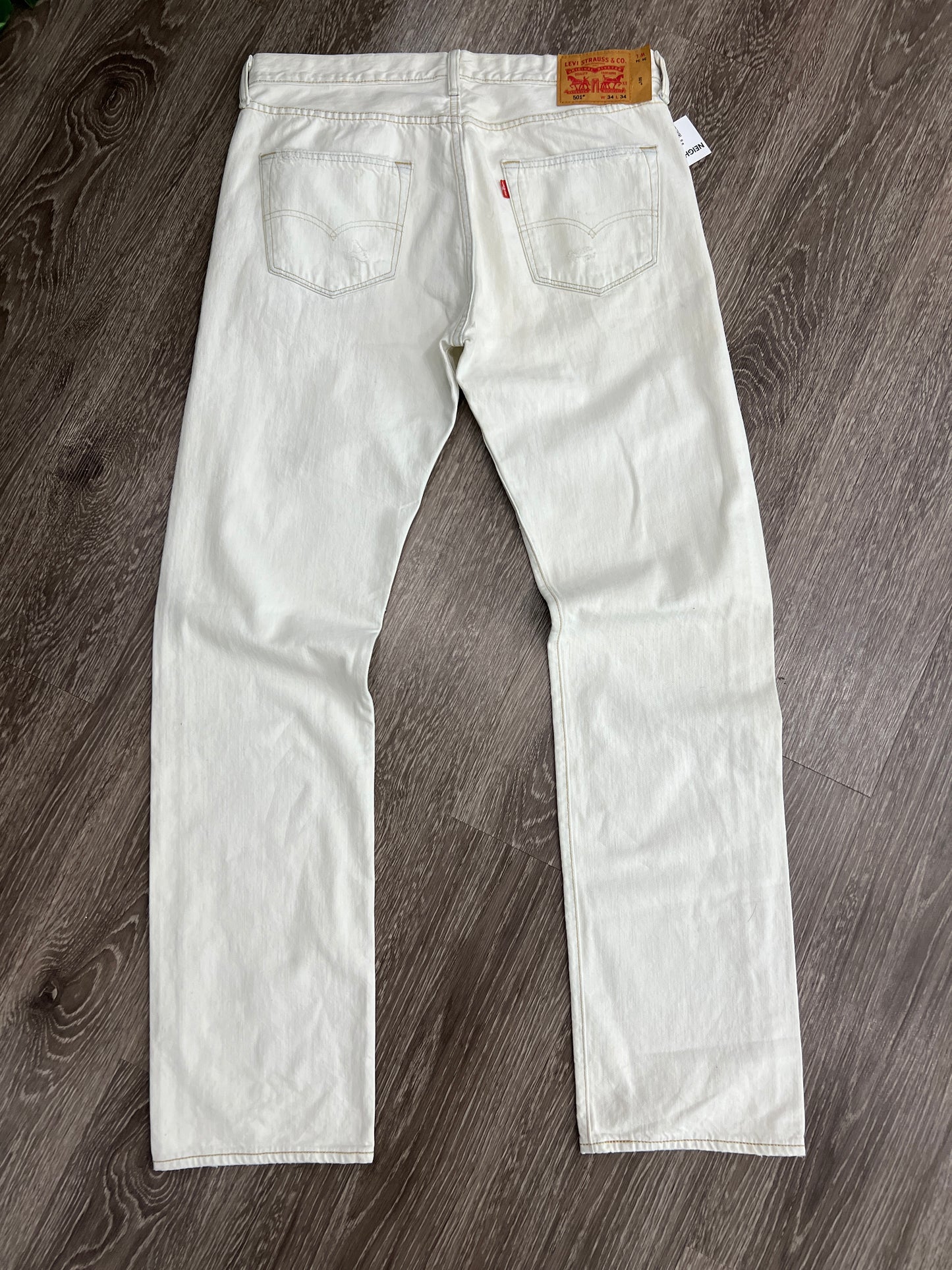 (Mens 34x34) Levis 501 Distressed Jeans