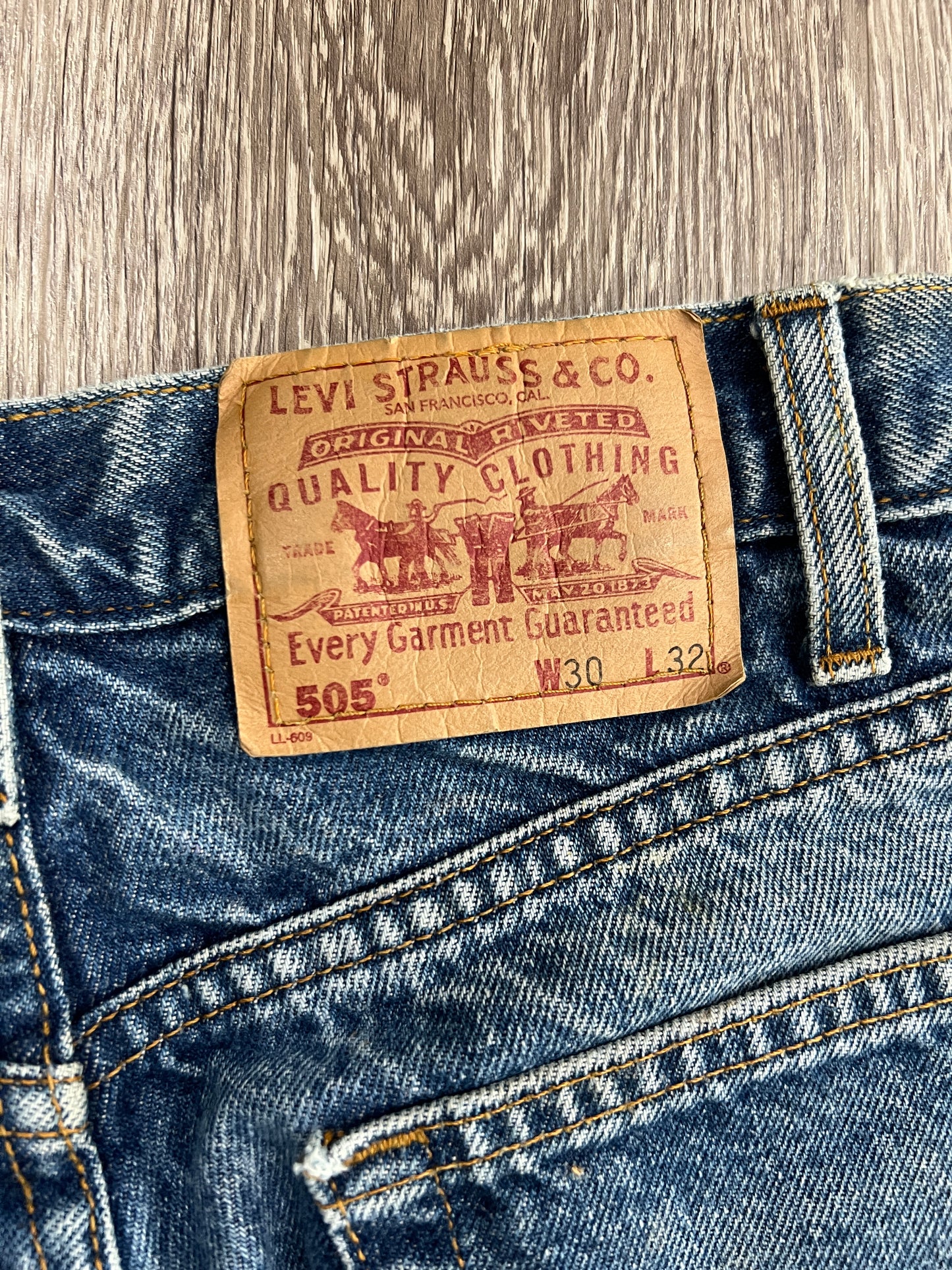 (Mens 30x32) Levis 505 Denim Jeans