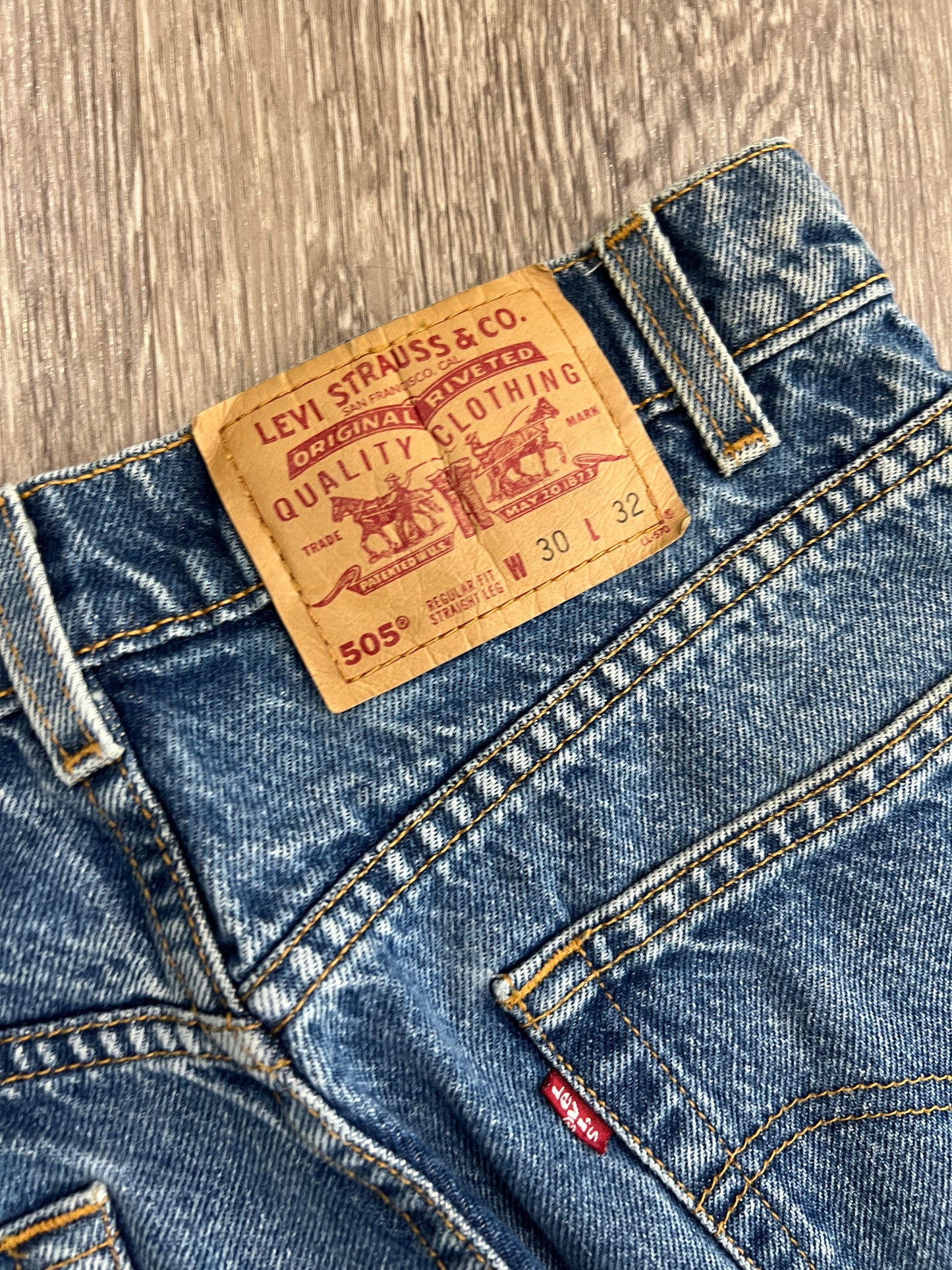 (Mens 30x32) Levis 505 Denim Jeans