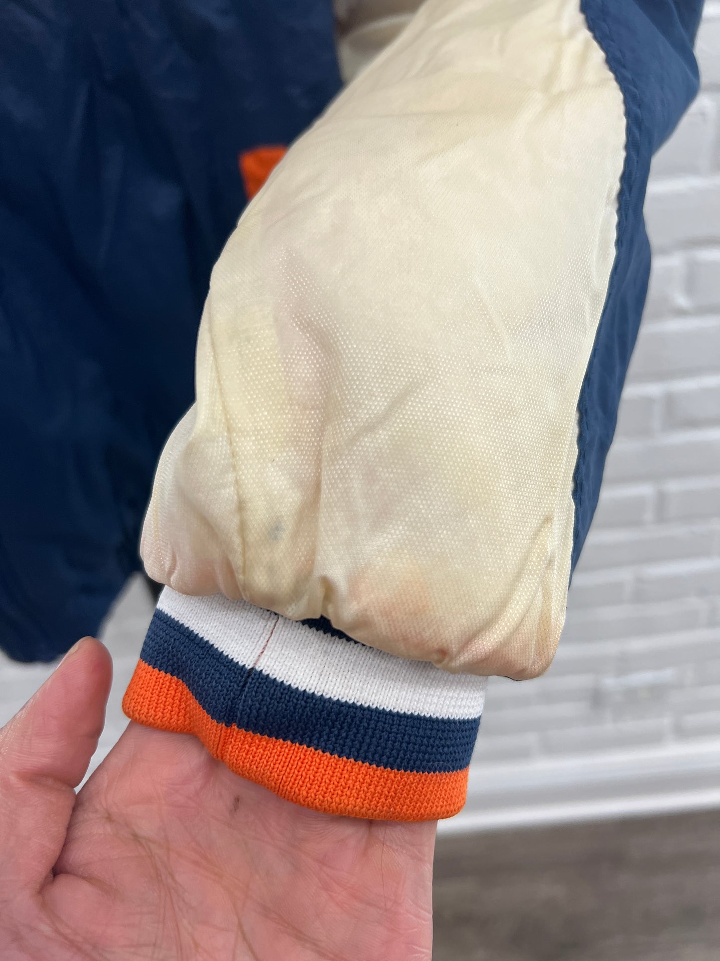 (Mens XL) 90s Chicago Bears Puffer Jacket