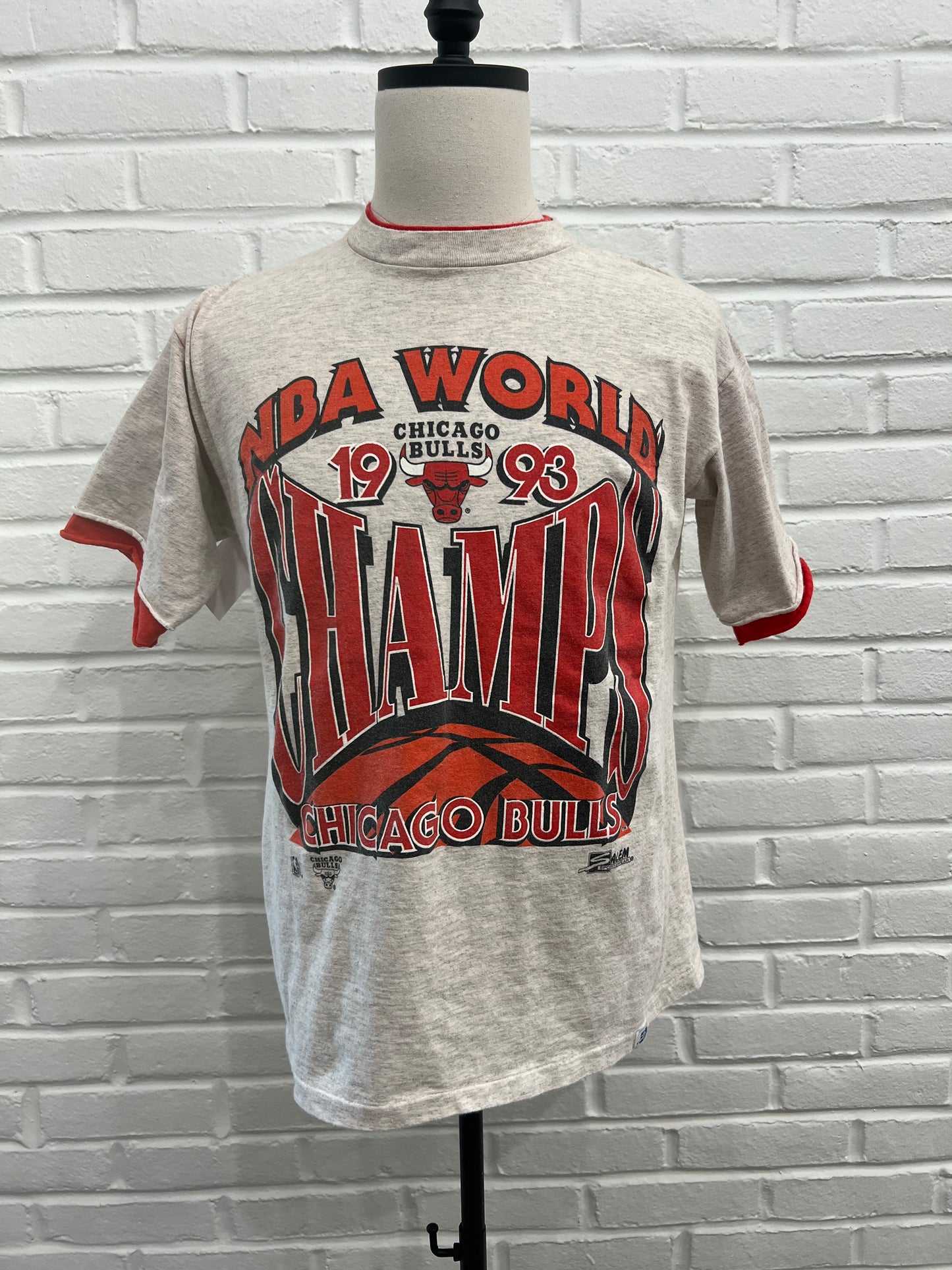 (Mens Large) 1993 Chicago Bulls Ringer Shirt