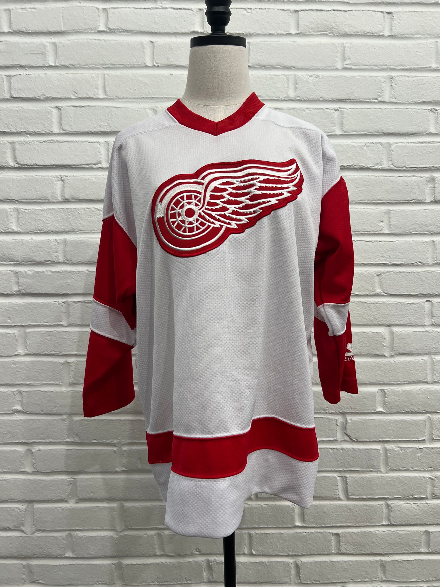 (Kids Large/XL) 90s Red Wings Starter Jersey