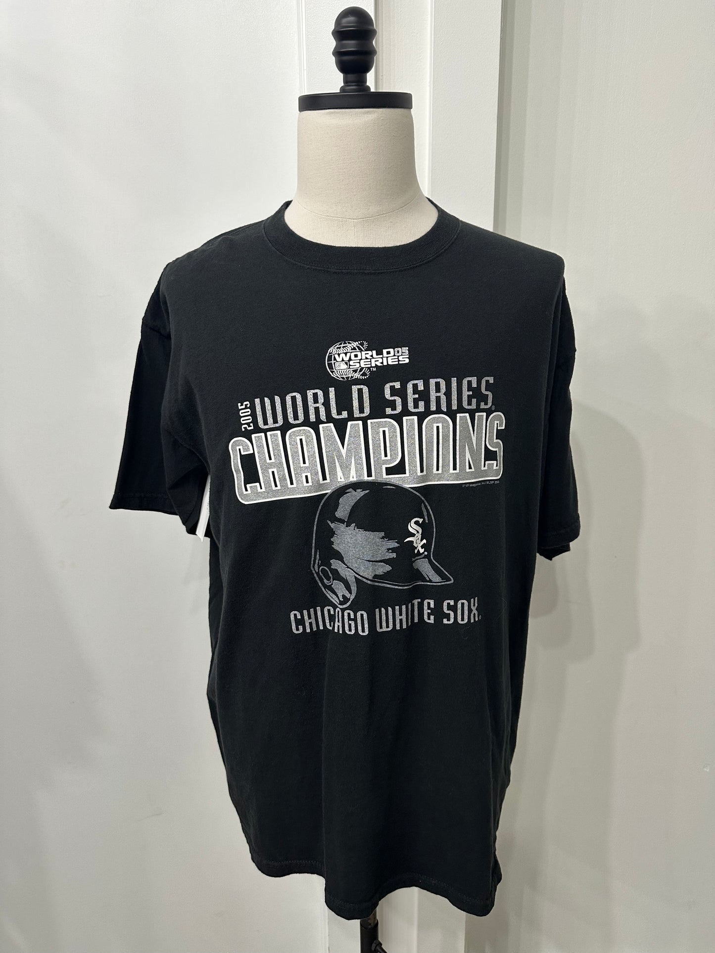 (Mens Large) 2005 Chicago White Sox World Series Shirt