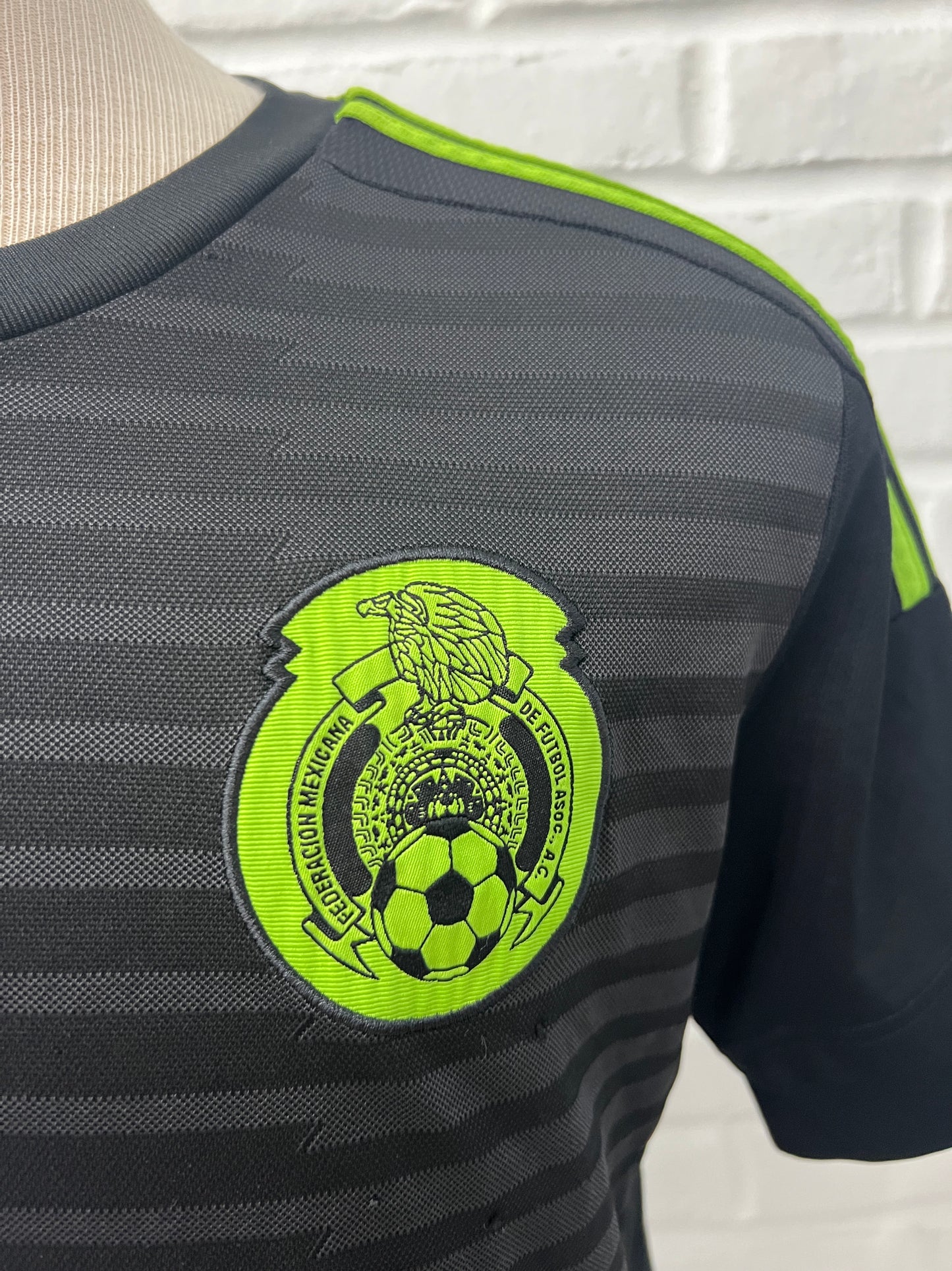 (Mens Medium) Mexico Soccer Jersey