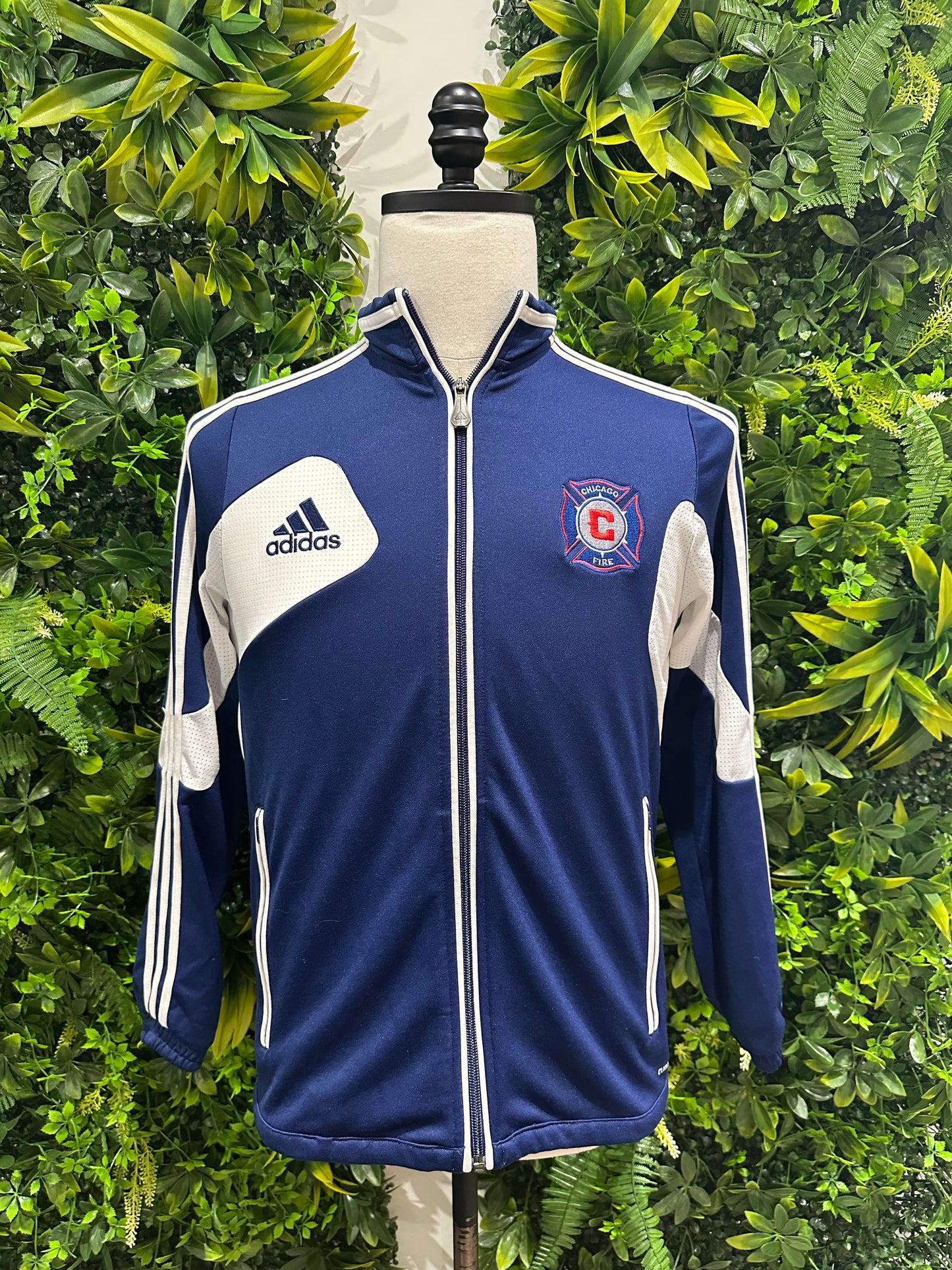 (Kids Large) Chicago Fire Soccer Zip Up Sweater