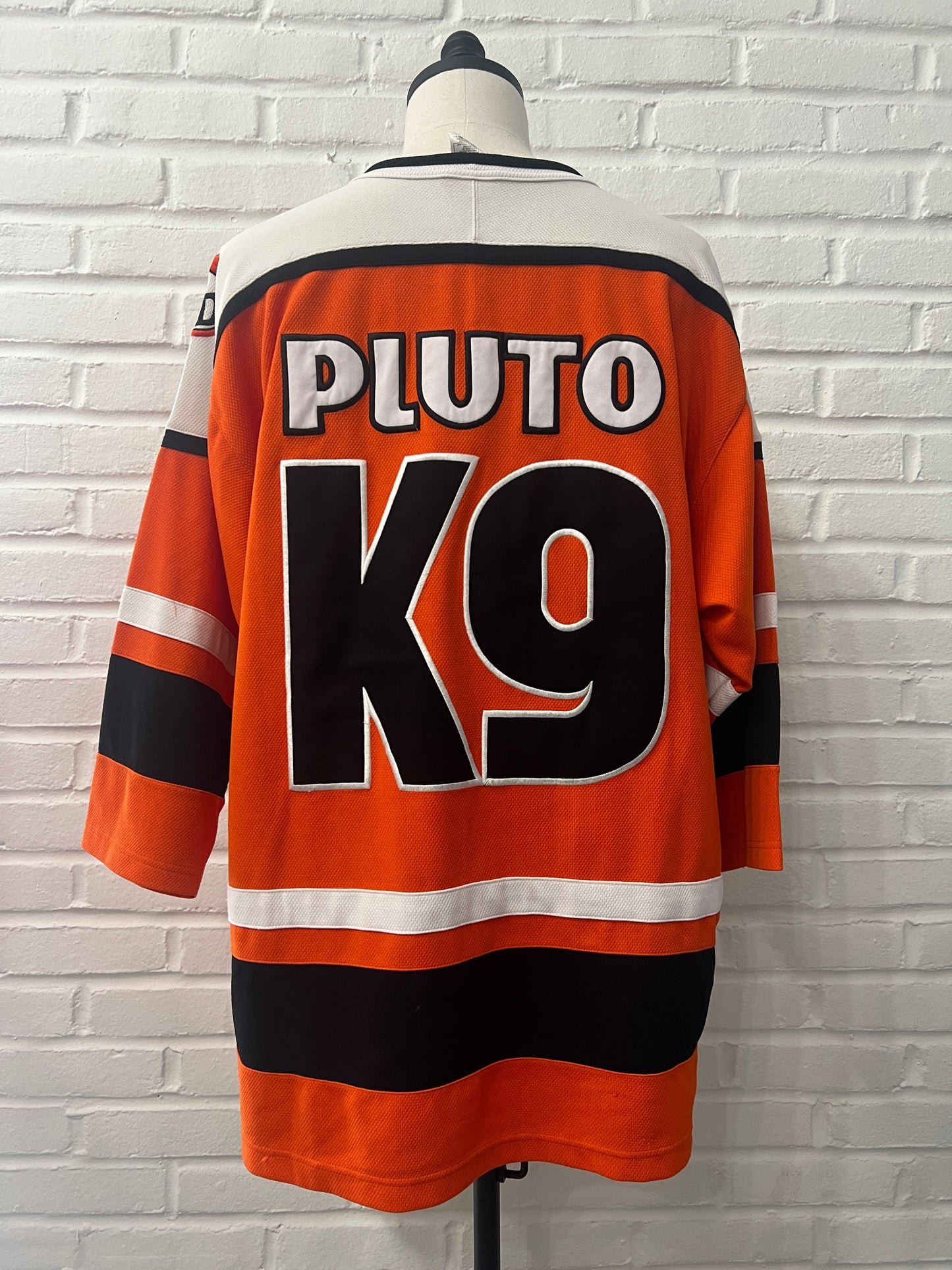(Mens XL) Pluto Disney Hockey Jersey