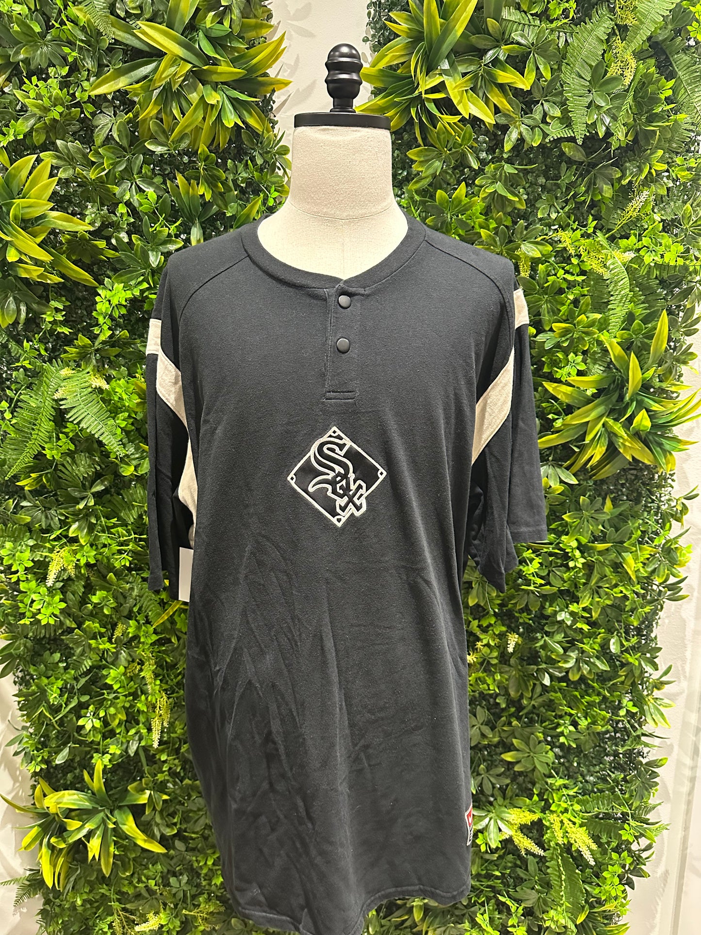 (Men’s XXL) Chicago White Sox Shirt