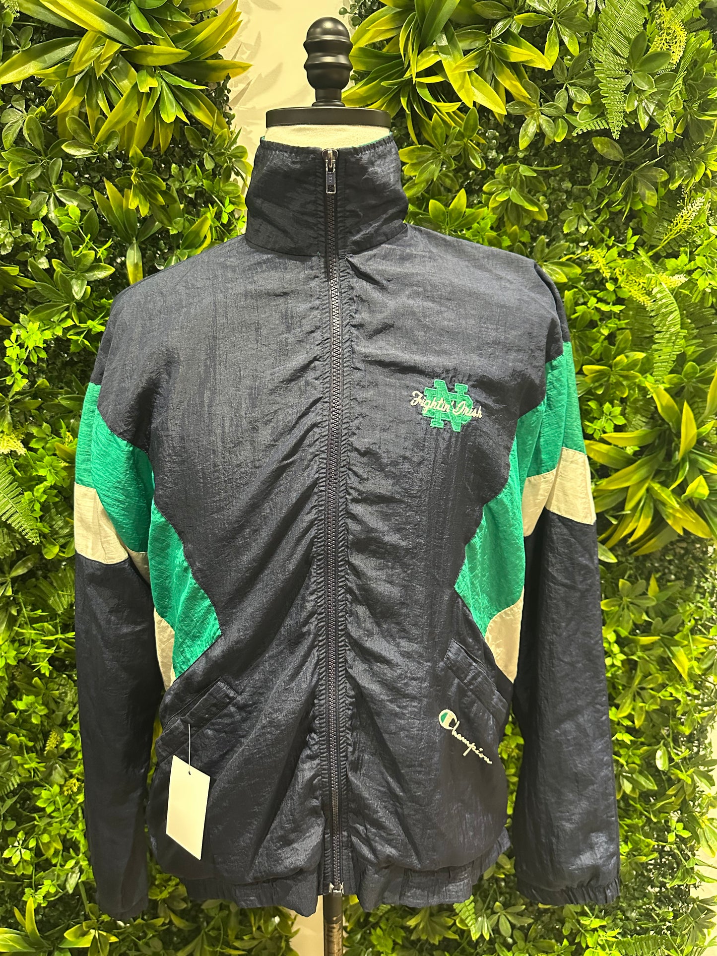 (Mens Medium) 90s Notre Dame Windbreaker 007