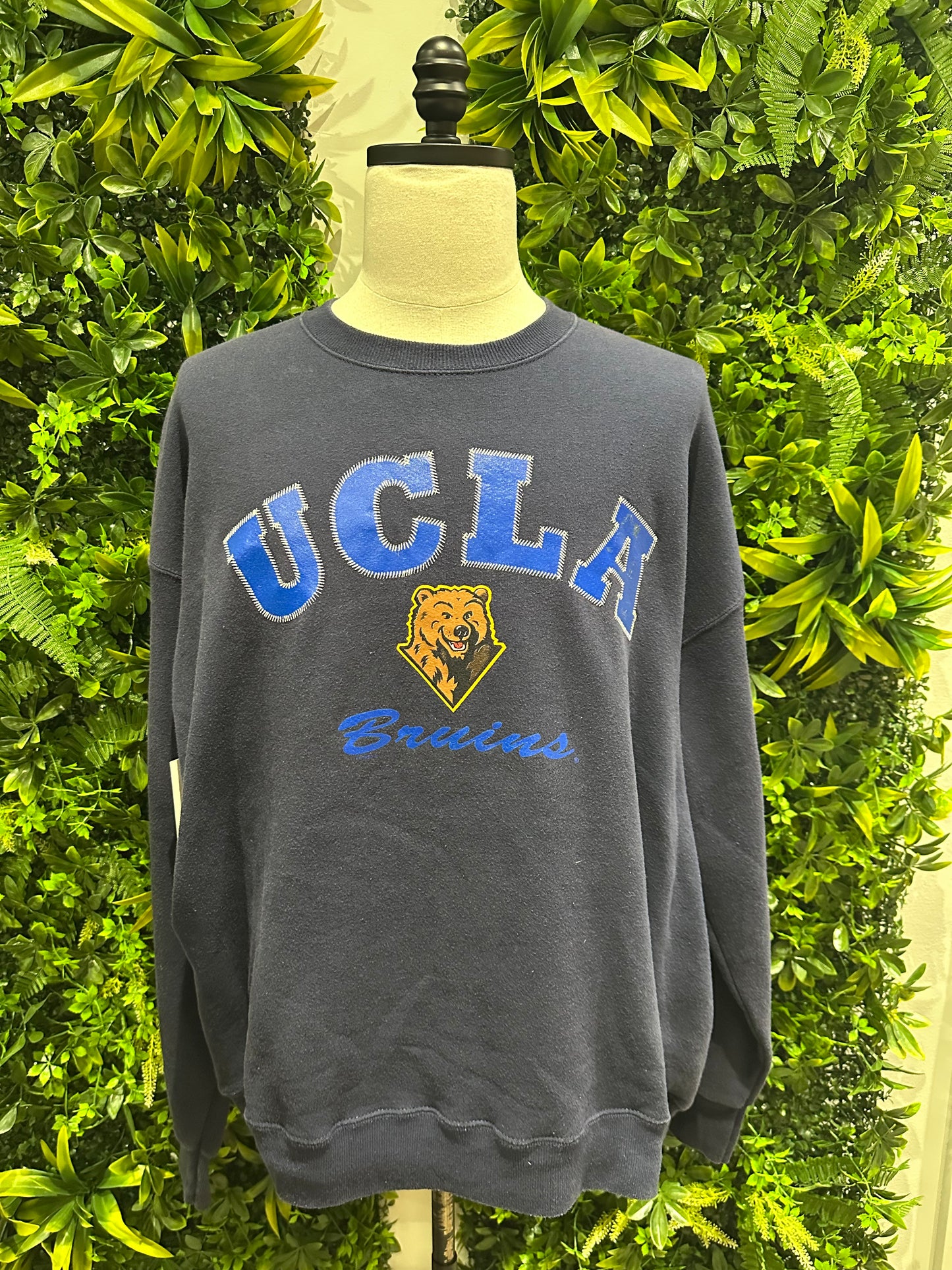 (Mens 2X) 90s UCLA Bruins Sweater 007