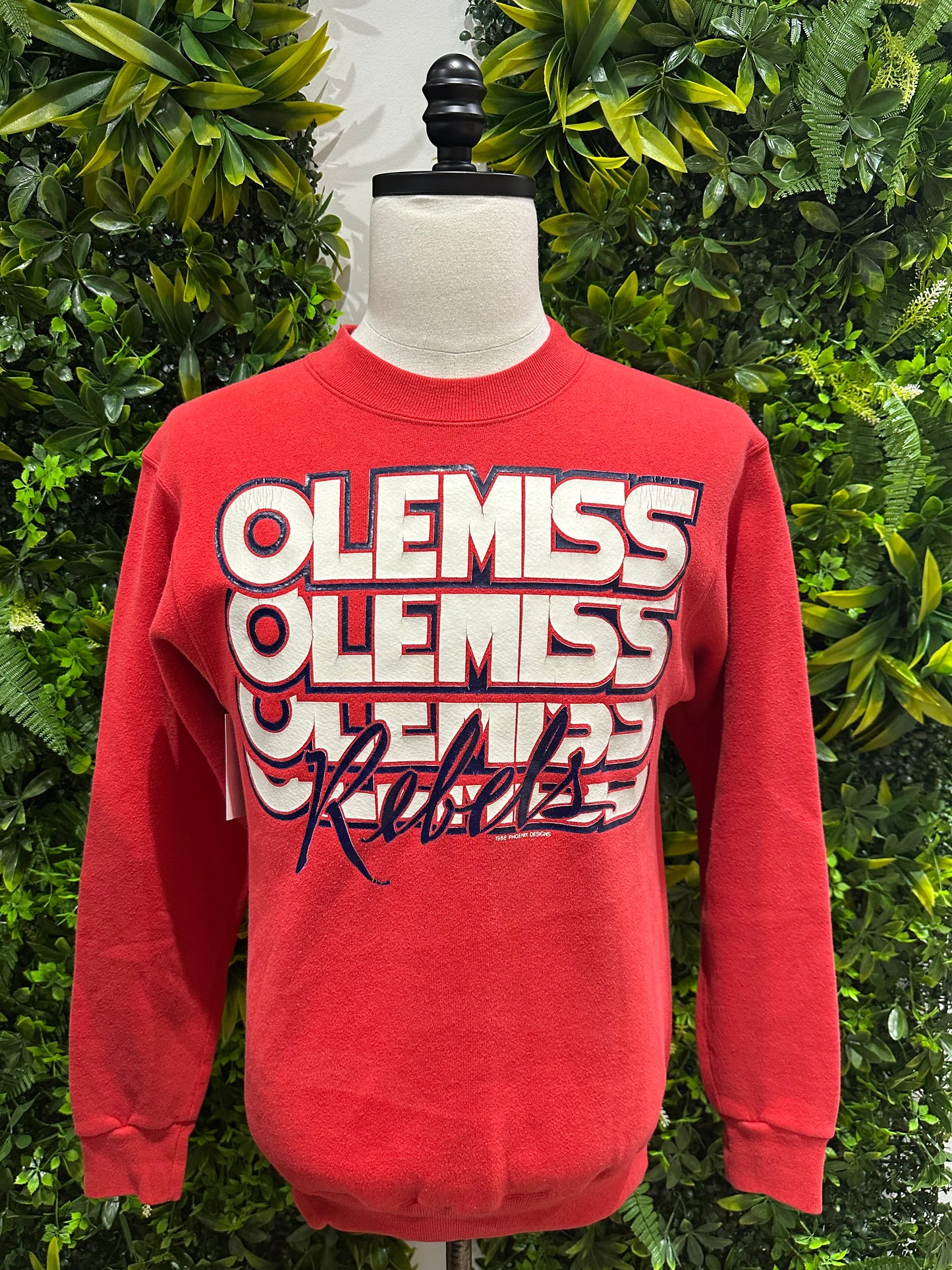 (Mens Medium) 1988 University of Mississippi Sweater 007