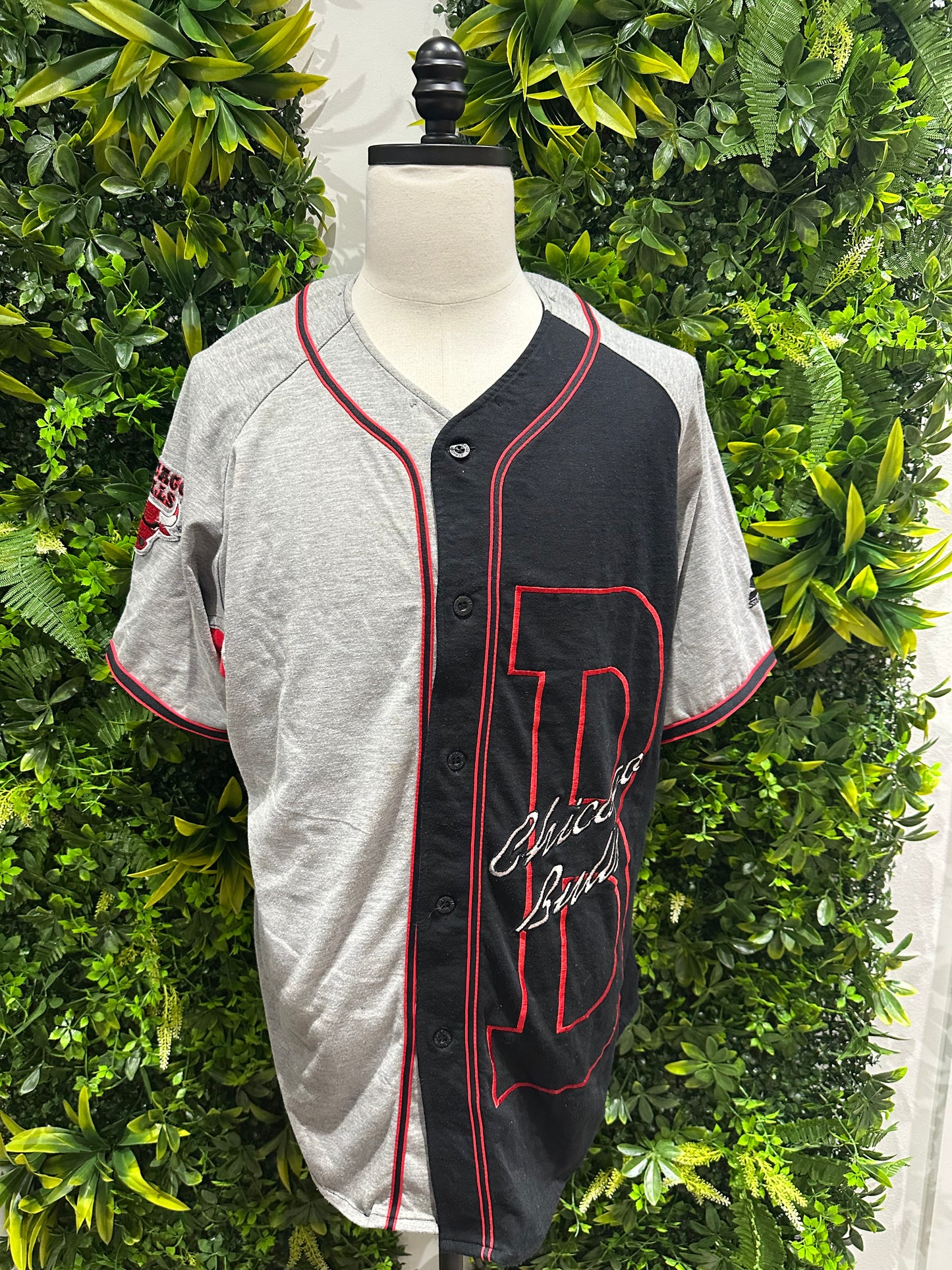 (Mens XL) 90s Starter Chicago Bulls Baseball Jersey Shirt 007