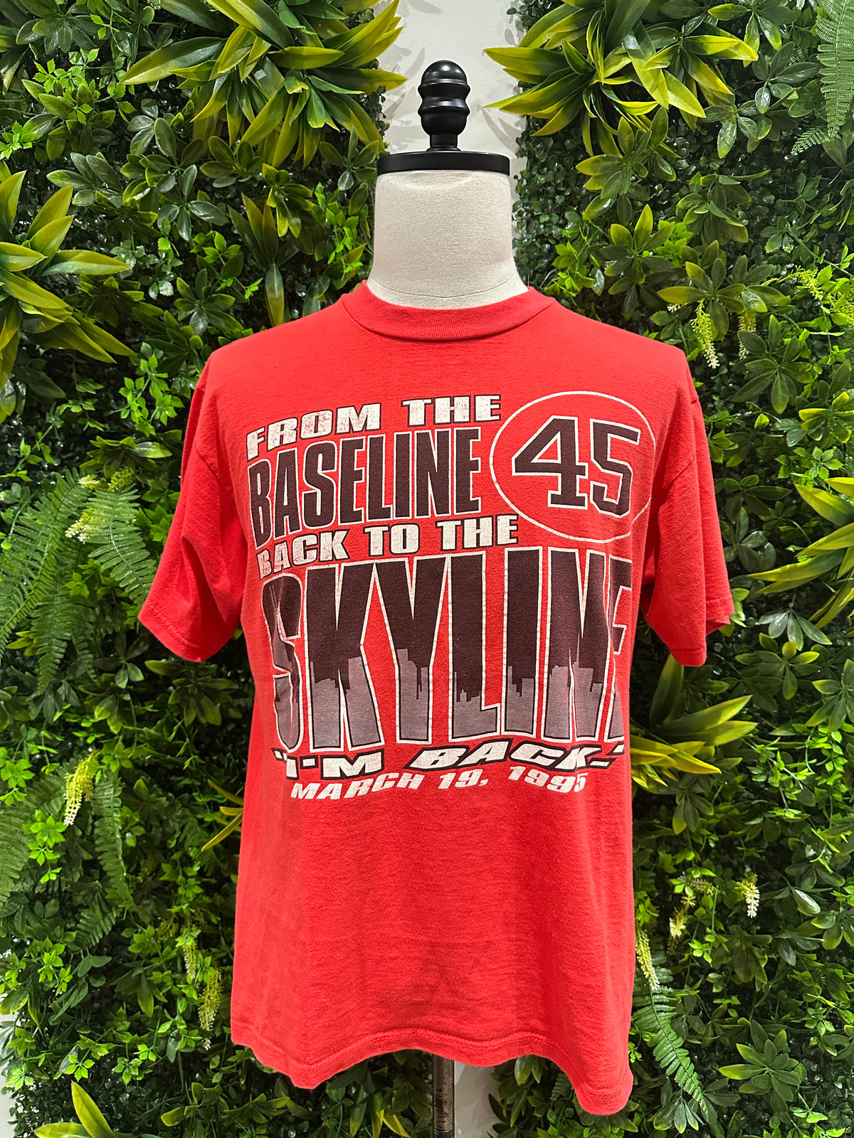 (Mens Large) 1995 Chicago Bulls 'I'm Back!' Shirt 007