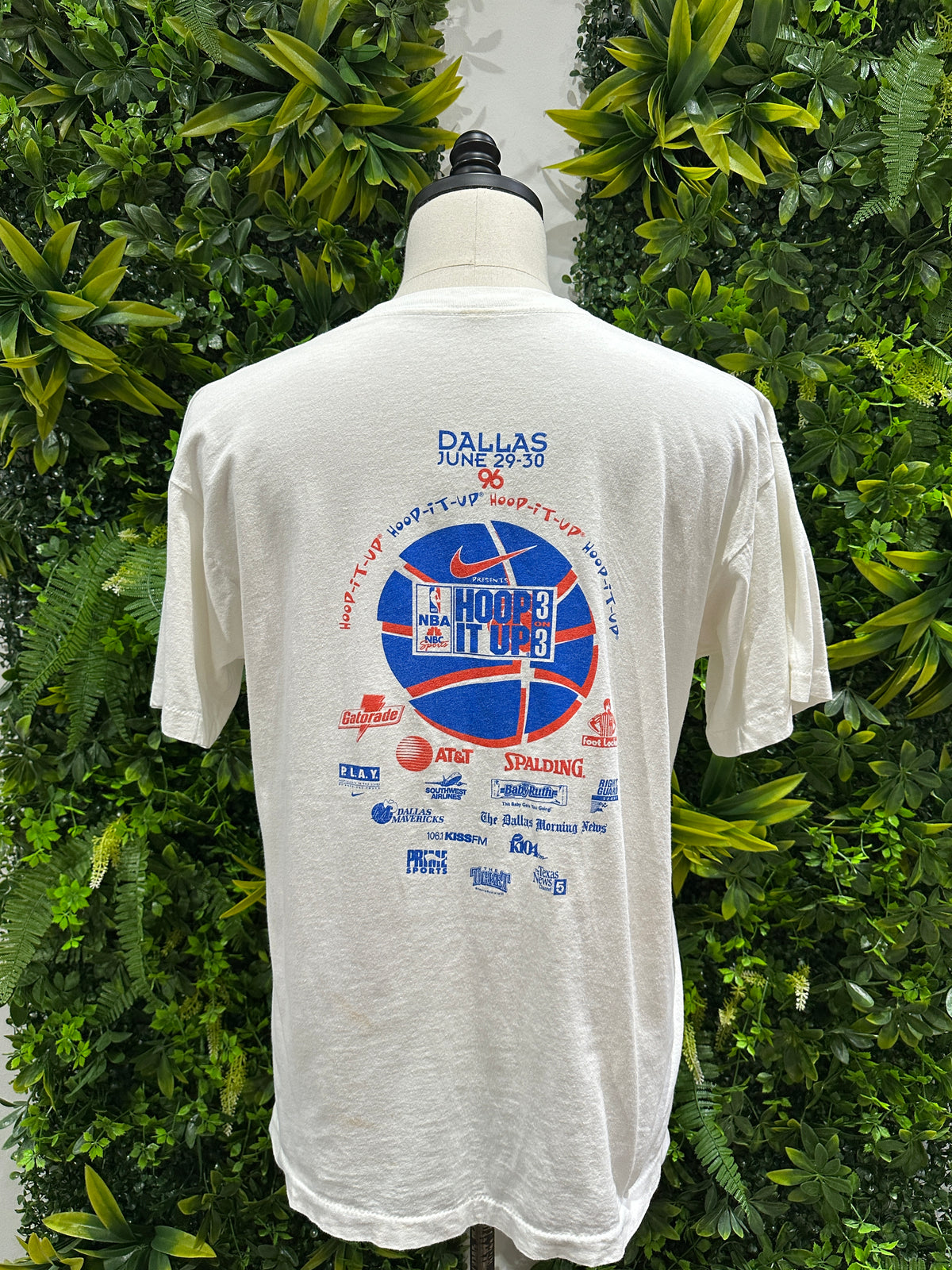 (Mens Large) 1996 Nike 'Hoop It Up' Boot Shirt 007