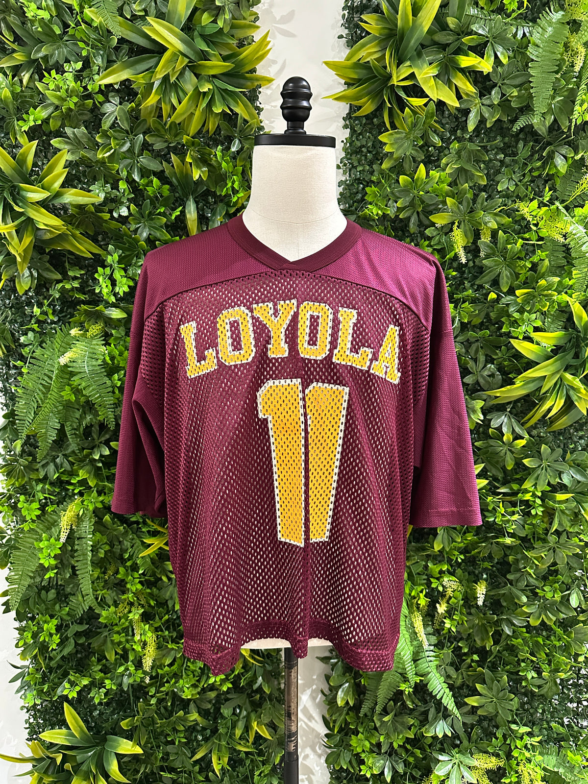 (Mens XL) 90s Loyola Croped Net Football Jersey 007