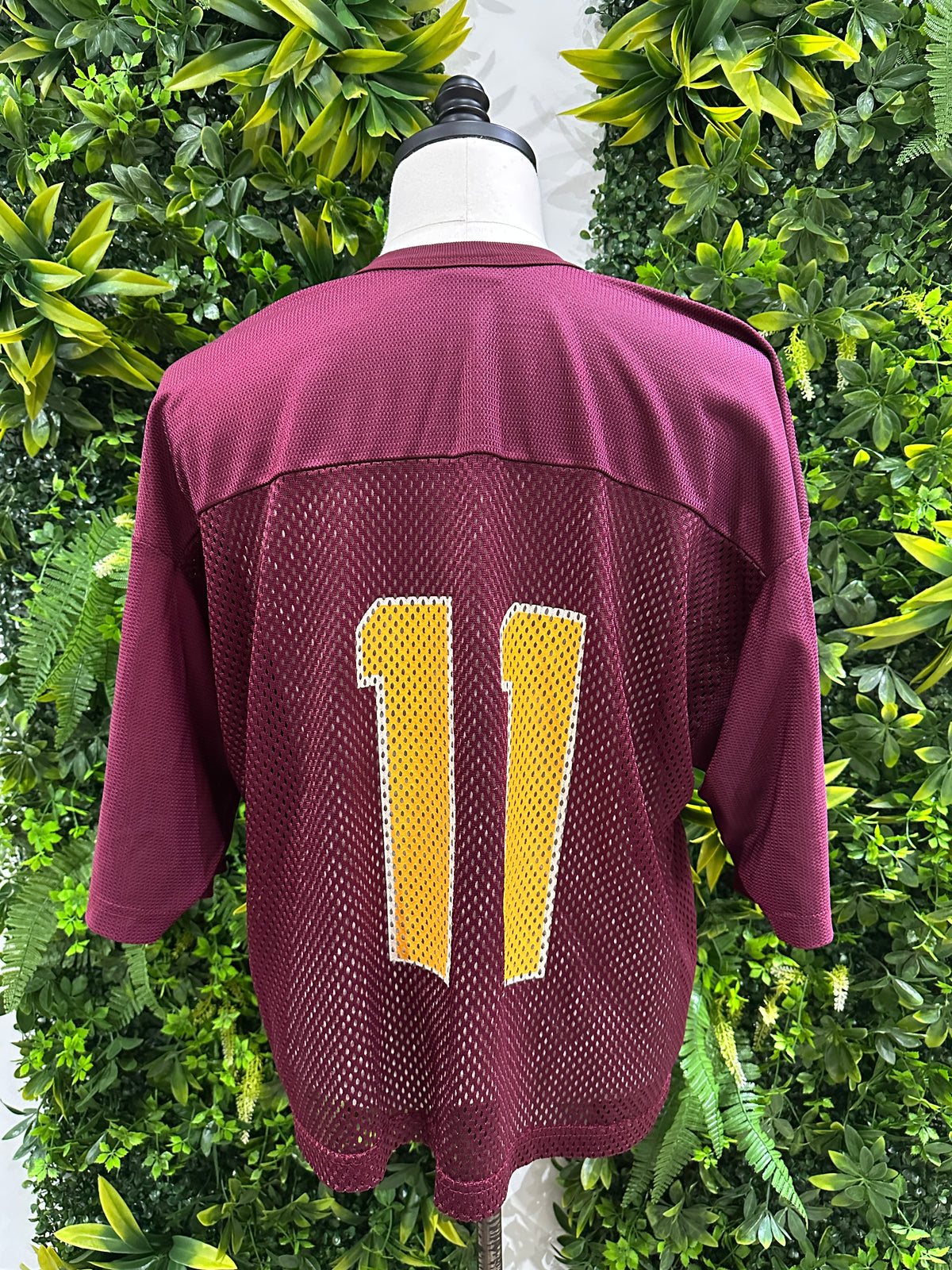 (Mens XL) 90s Loyola Croped Net Football Jersey 007