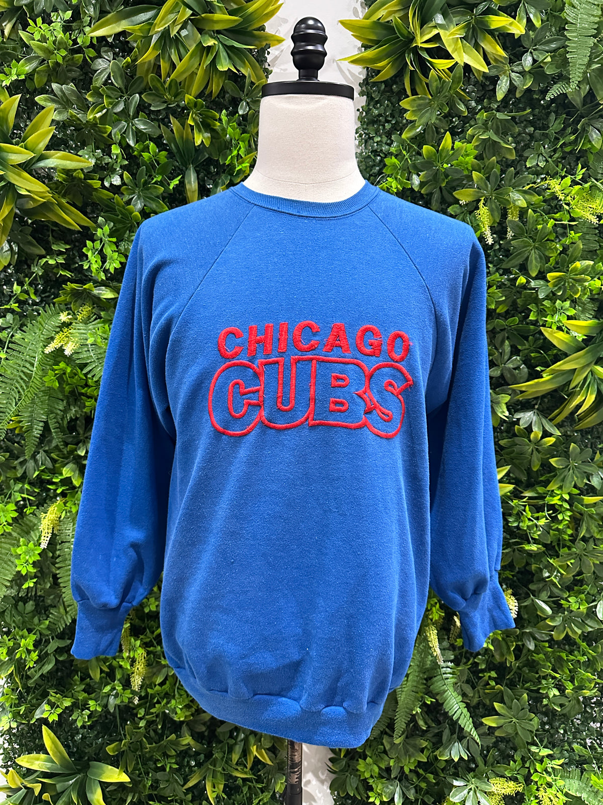 (Women's XL) 90s Chicago Cubs Spell-Out Sweater