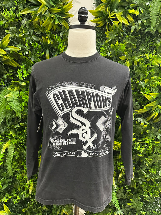 (Mens Medium) 2005 Chicago White Sox Champs Long-Sleeve Shirt 007
