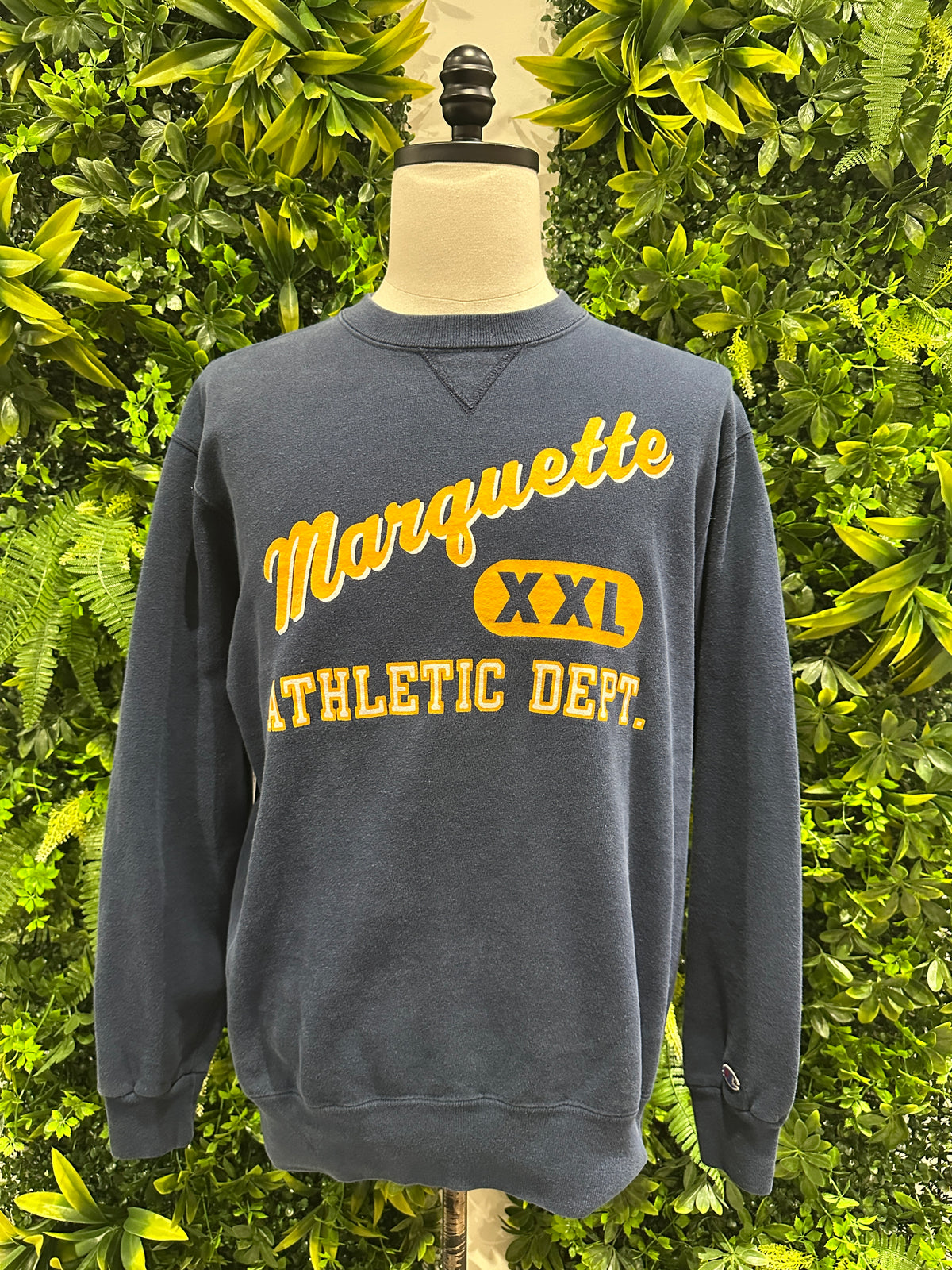 (Mens XL) 90s Marquette University Sweater 007