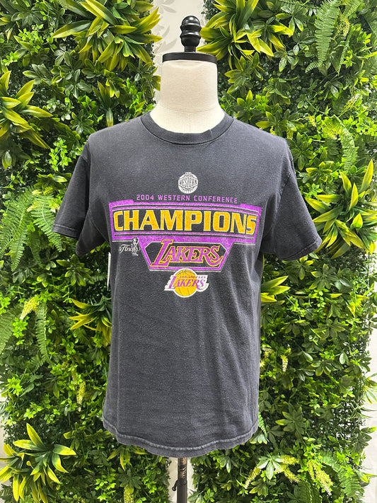 (Mens Large) 2004 L.A Lakers Western Conference Champs Shirt 007