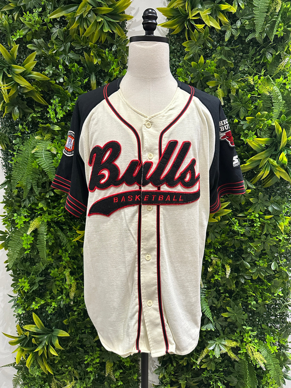 (Mens XL) 90s Starter Chicago Bulls Baseball Jersey