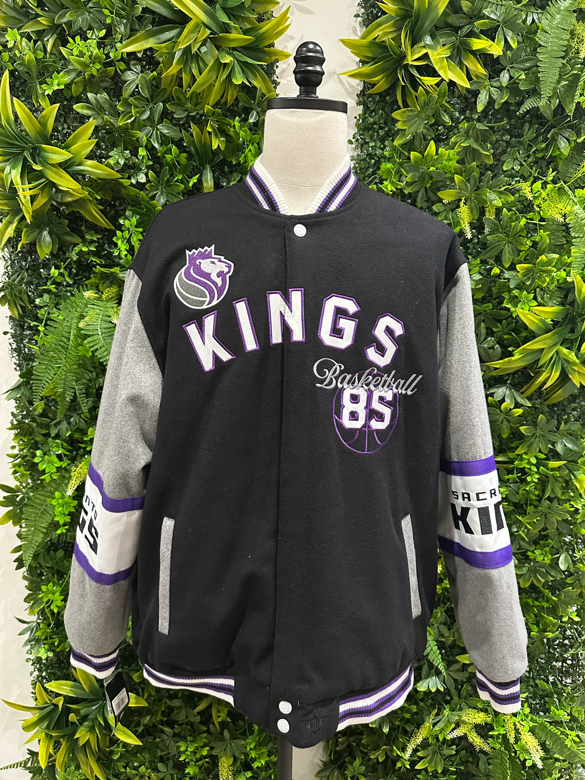 (Mens 2X) NBA Sacramento Kings Reversible Varsity Jacket