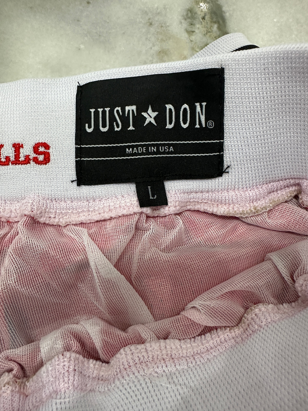 (Mens Large) NBA Chicago Bulls Red Basketball Shorts