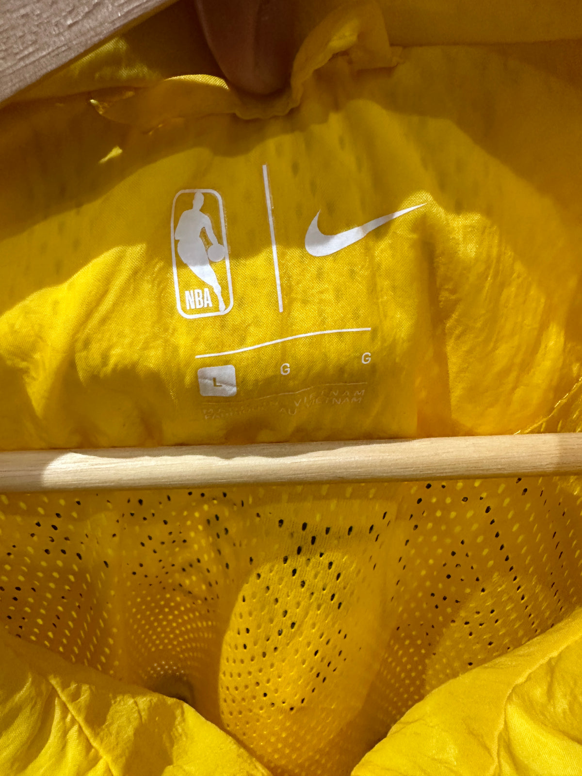 (Mens Large) Nike NBA L.A Lakers Windbreaker 007