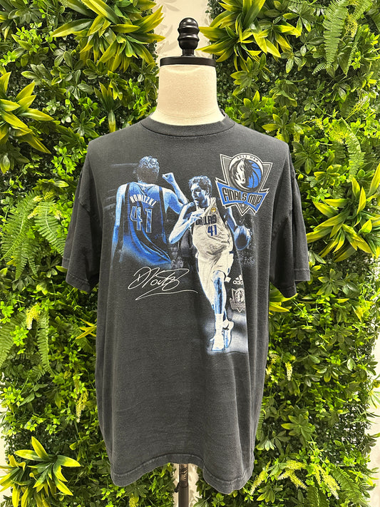 (Mens XL) 2011 Dallas Mavericks 'Dirk Nowitzki' MVP Shirt 007