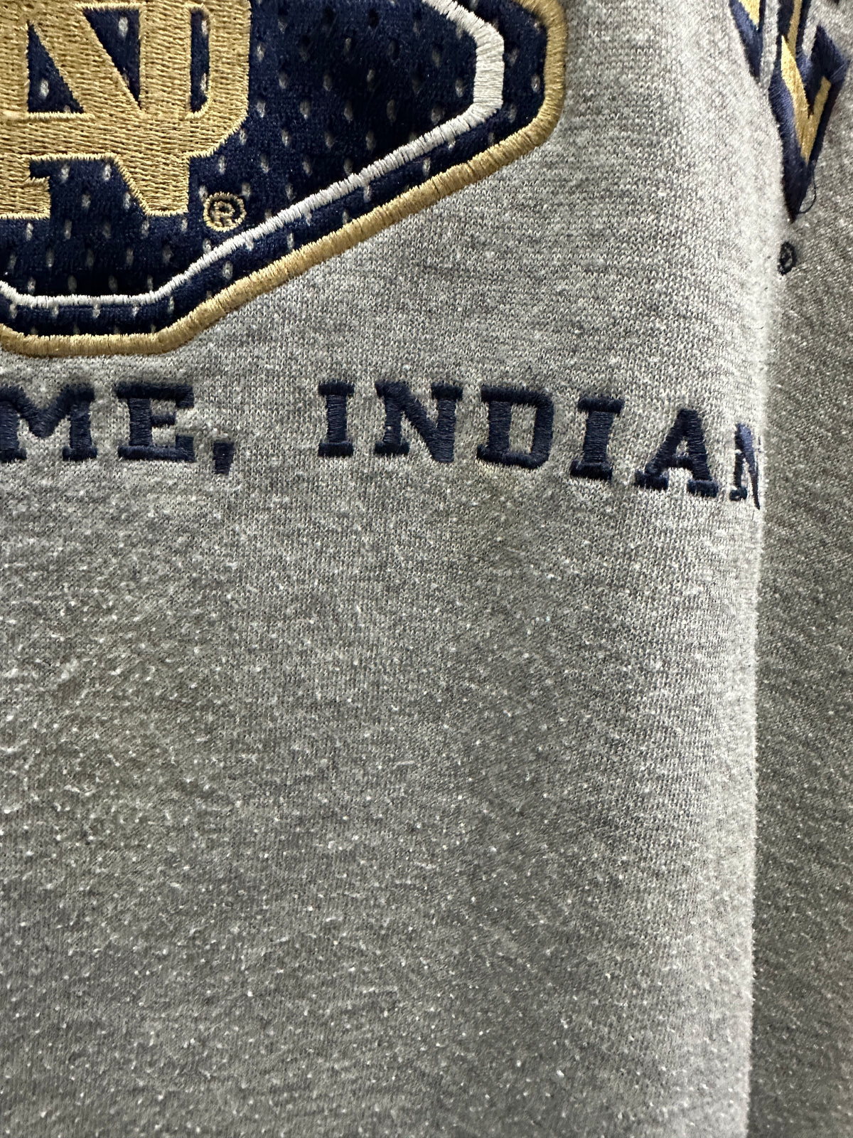 (Mens Large) 90s Notre Dame Spell-Out Sweater 007