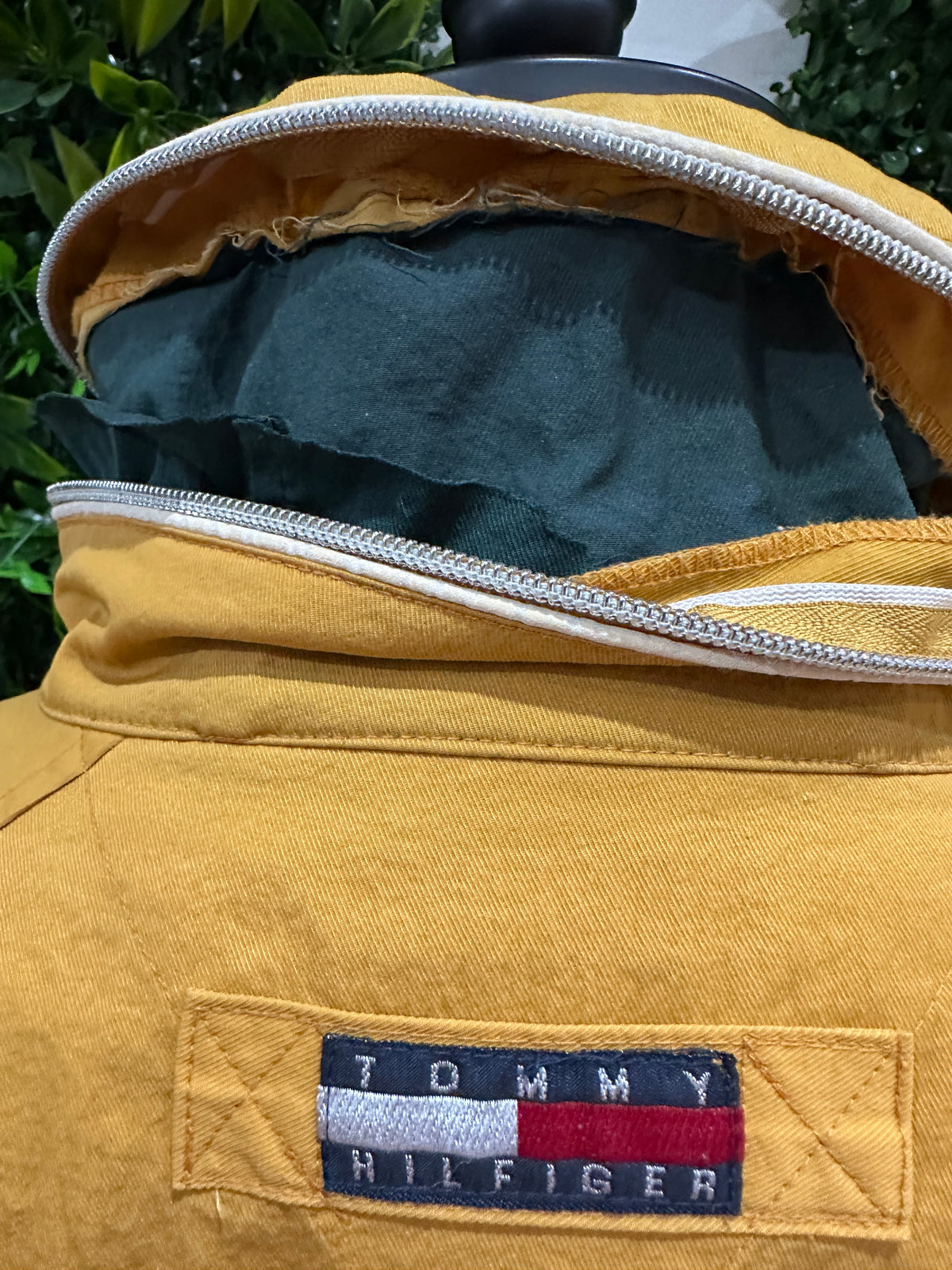 (Mens XL) 90s Yellow Tommy Hilfiger Light Jacket 007
