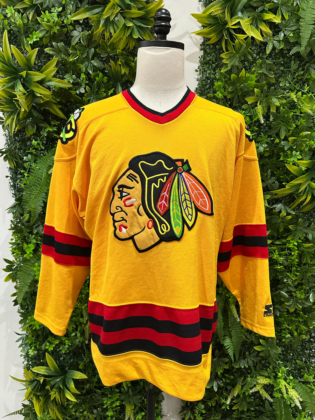 (Mens Medium) 90s Chicago Blackhawks Gold Jersey 007