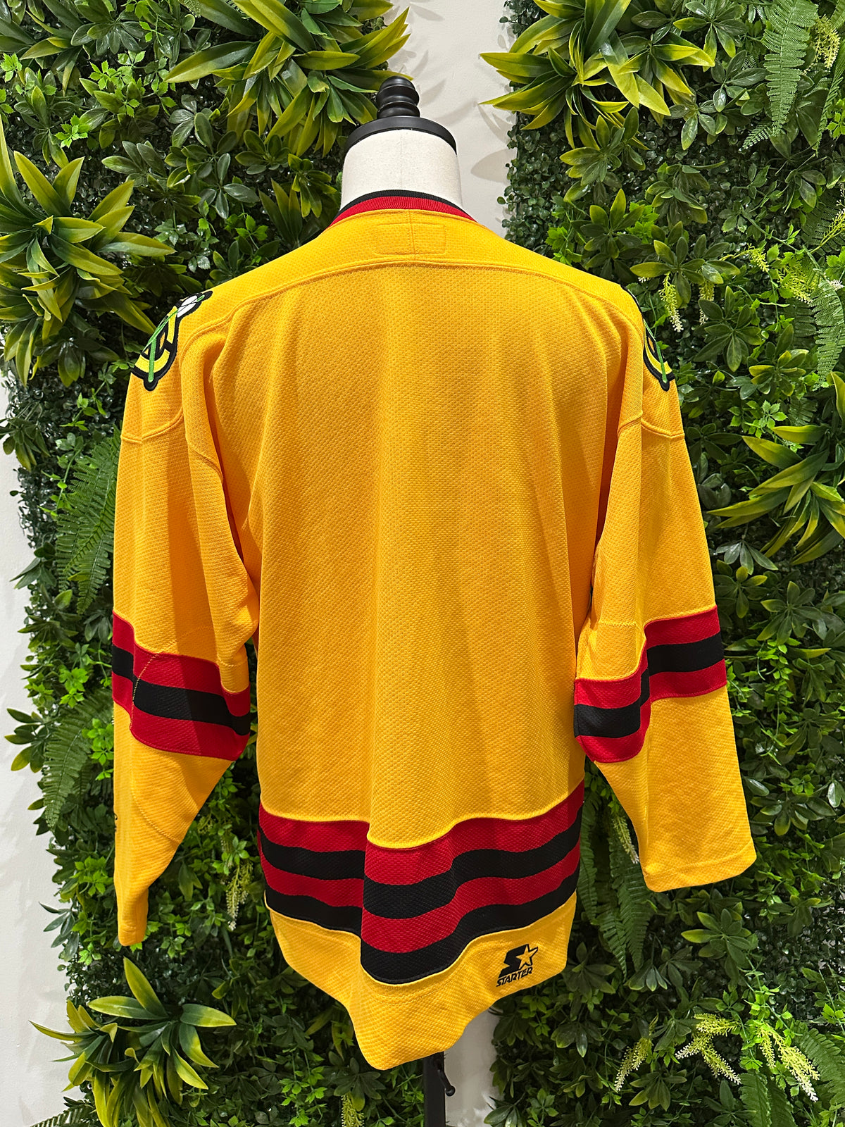 (Mens Medium) 90s Chicago Blackhawks Gold Jersey 007