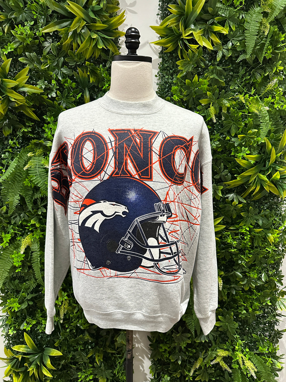 (Mens XL) 90s Denver Broncos Large Spell-Out Sweater 007