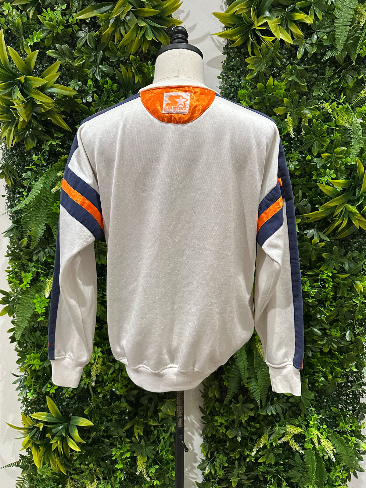 (Mens Medium) 90s Starter Chicago Bears Sweater 007