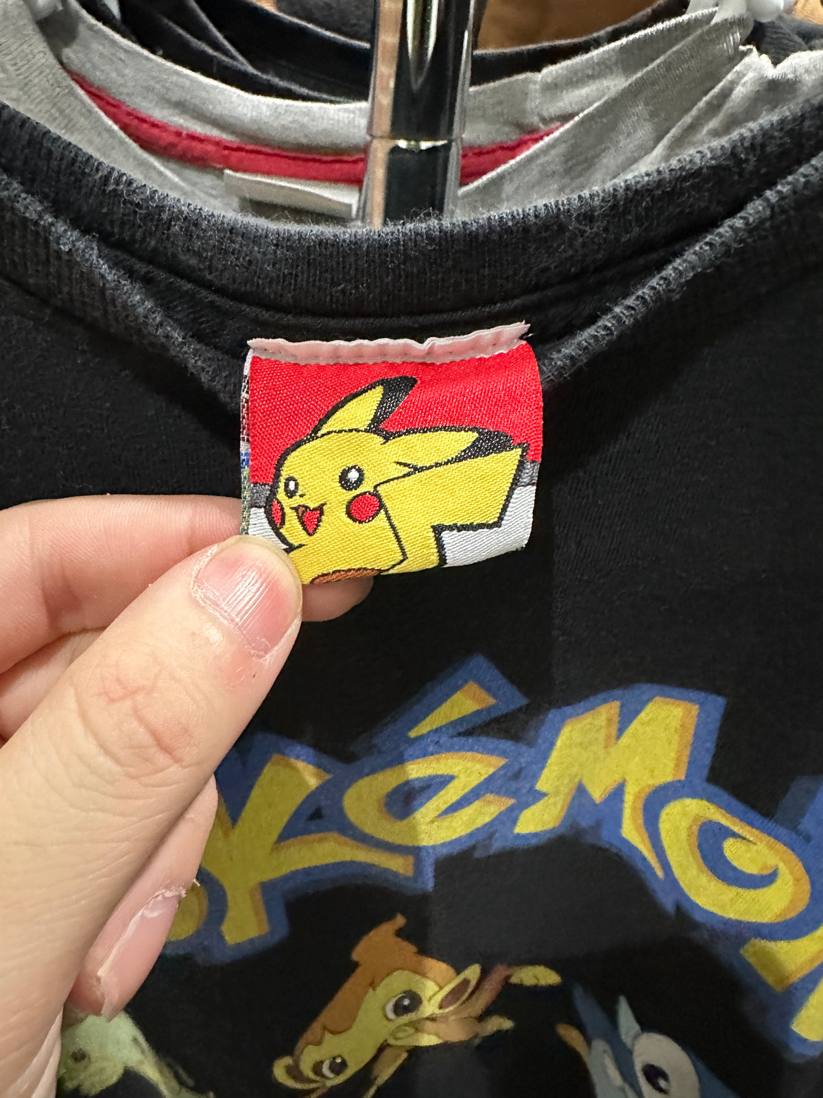 (Mens Medium) Pokemon Spell-Out shirt 007