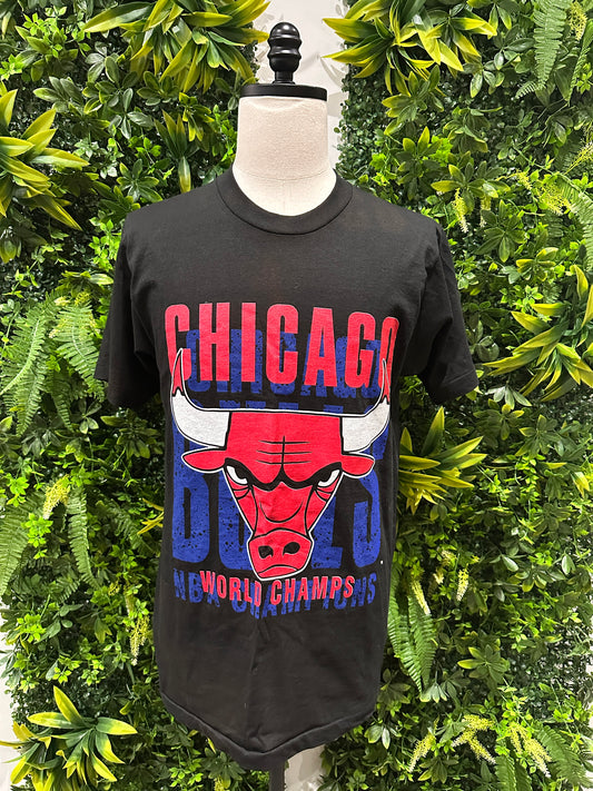 (Mens Large) 90s Chicago Bulls World Champs Shirt 007