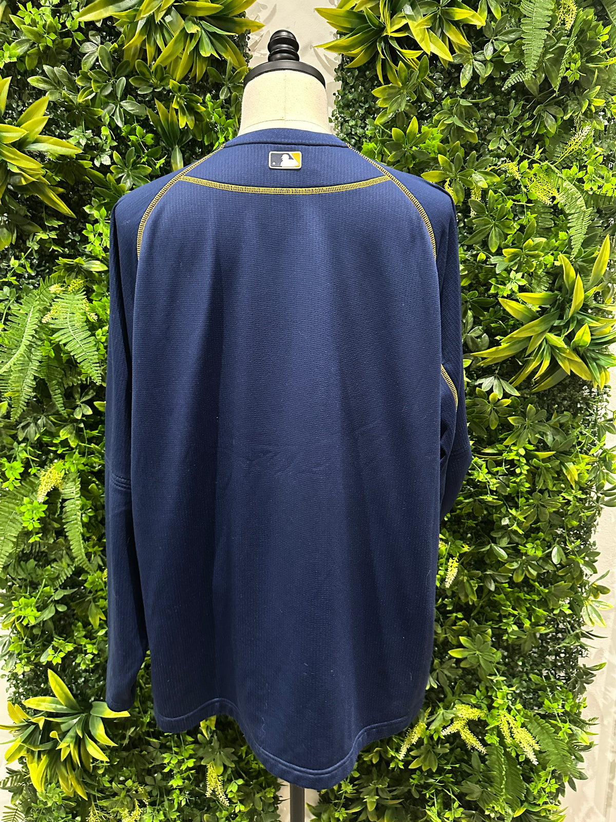 (Mens XL) MLB Milwaukee Brewers Long-Sleeve Shirt 007
