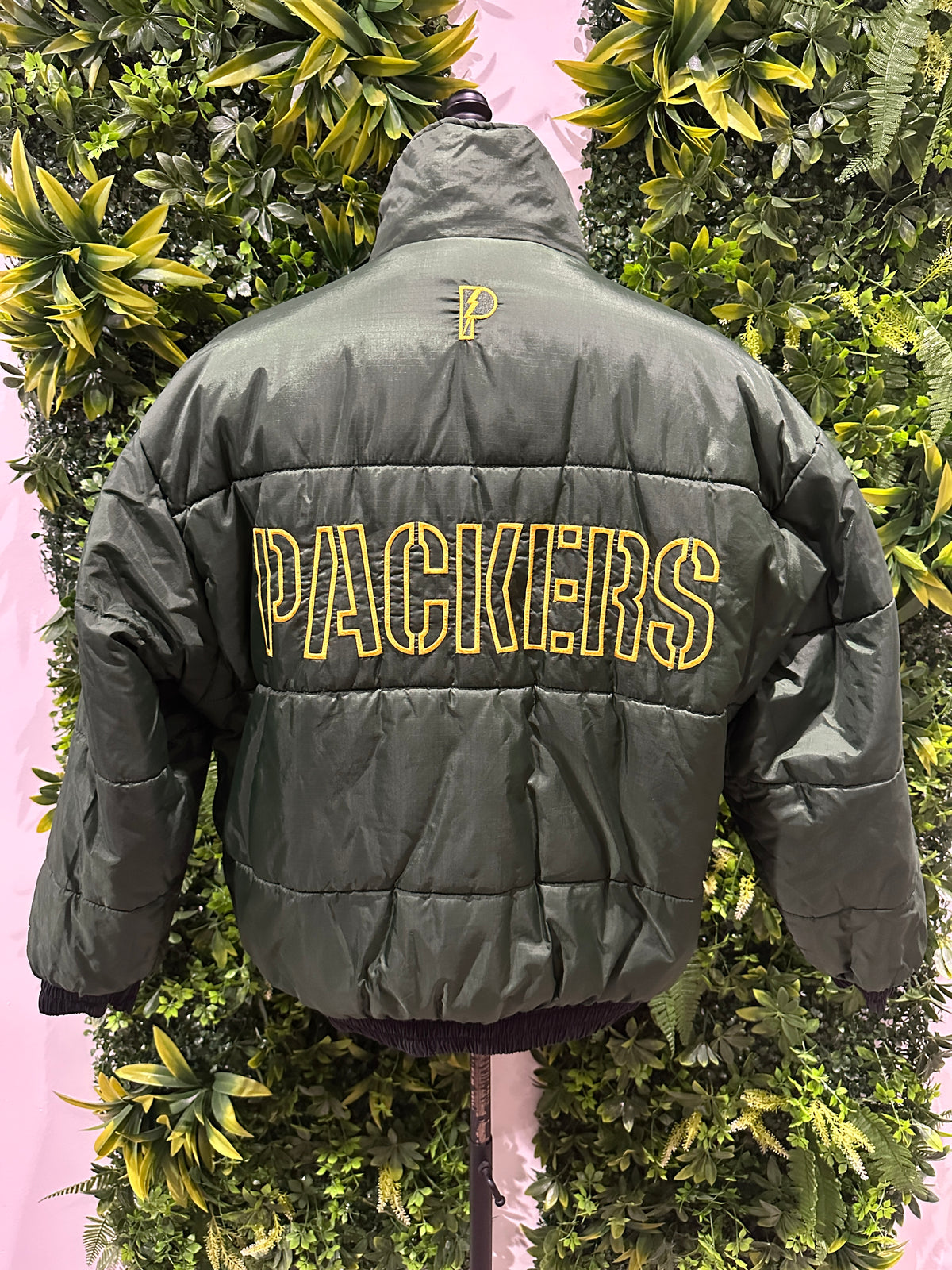 (Mens Medium) 90s Green Bay Packers Reversible Puffer Jacket 007