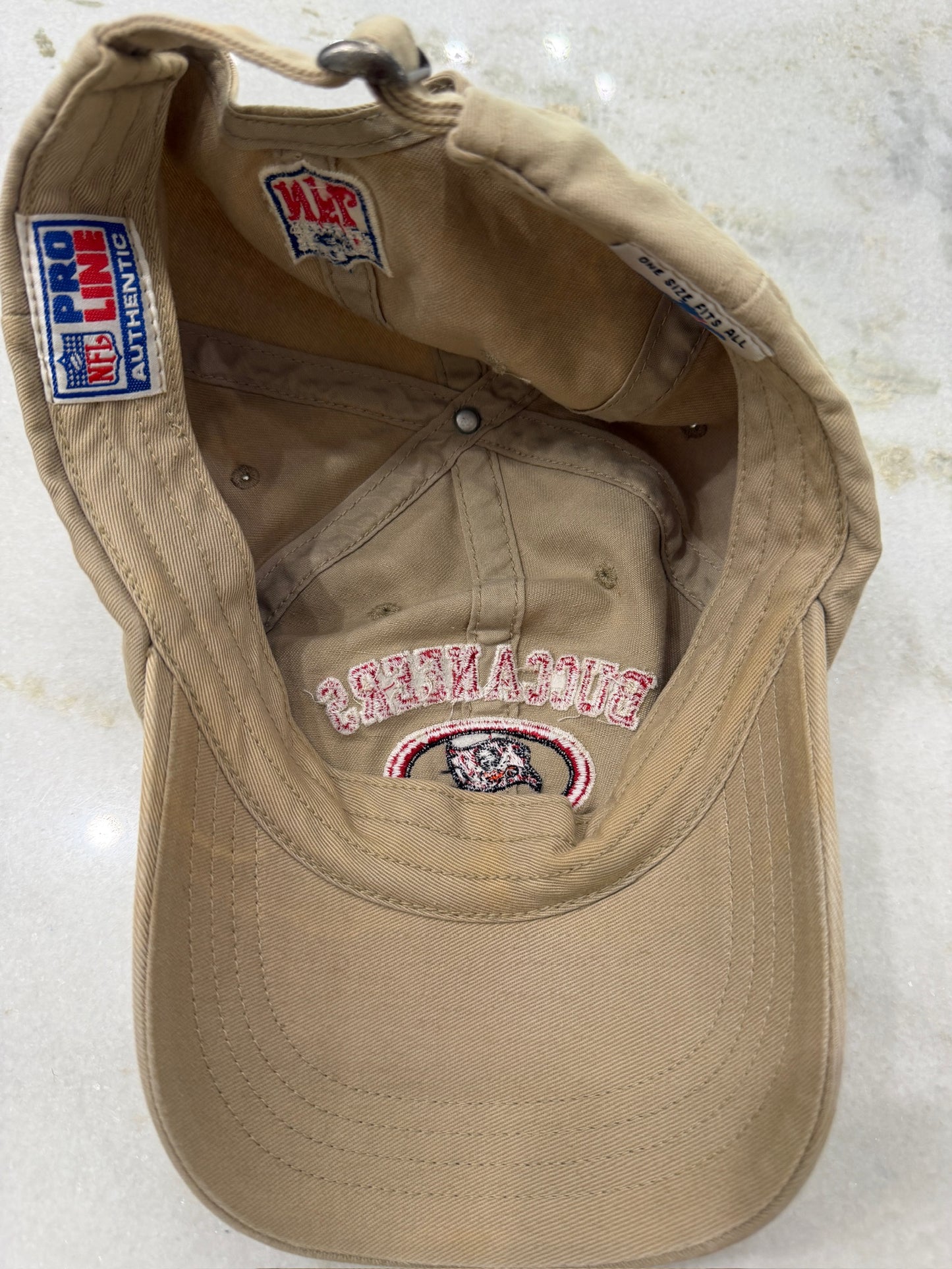 NFL Pro-Line Tampa Buccaneers Strap-Back Hat