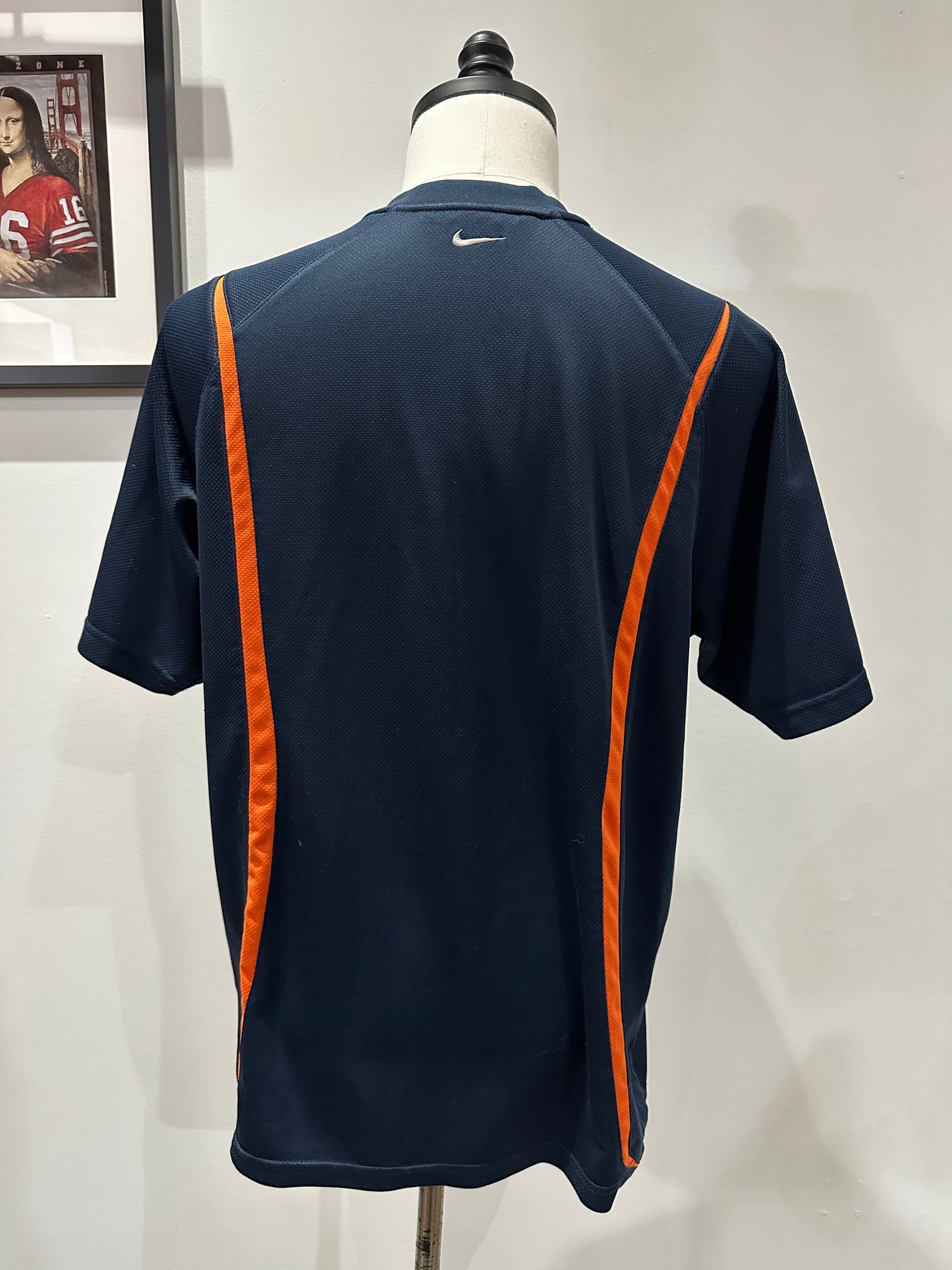 (Mens Medium) Nike Spell-Out Shirt