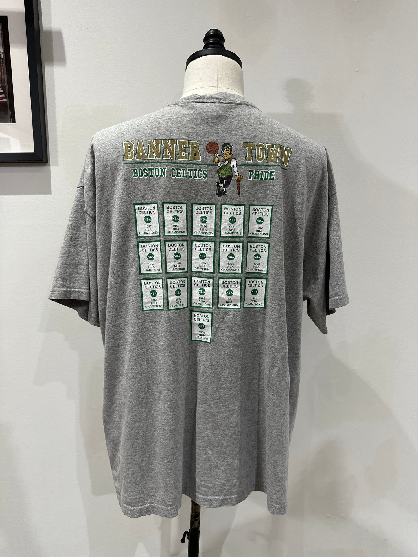 (Mens 2X) NBA Boston Celtics Spell-Out Shirt