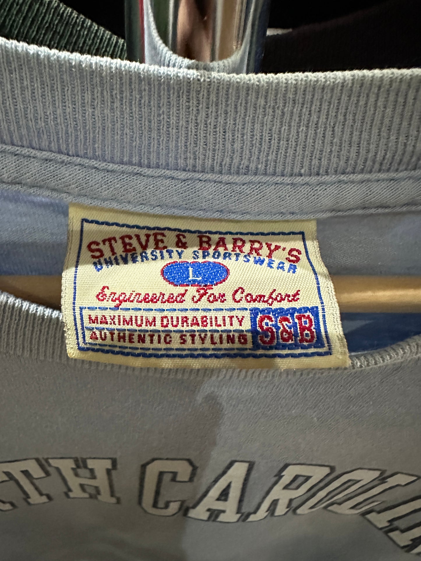 (Mens Large) 90s North Carolina University Spell-Out Shirt