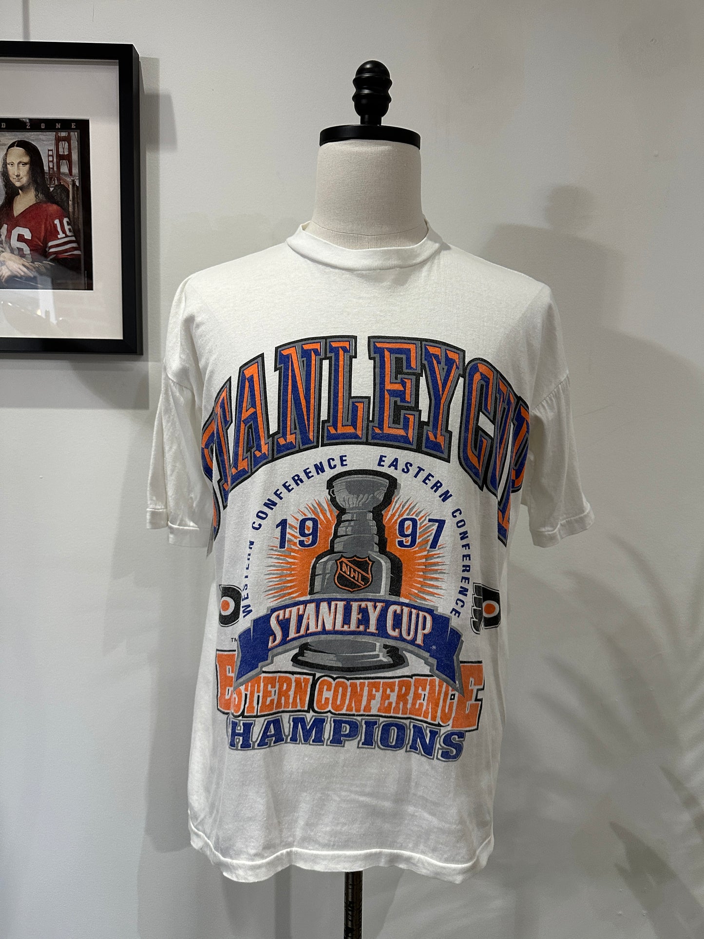 (Mens Large) 1997 Philadelphia Flyers Stanley Cup Shirt