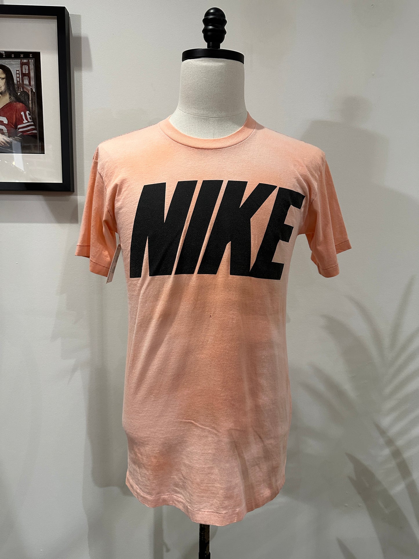 (Women Medium) 90s Nike Pink Shirt