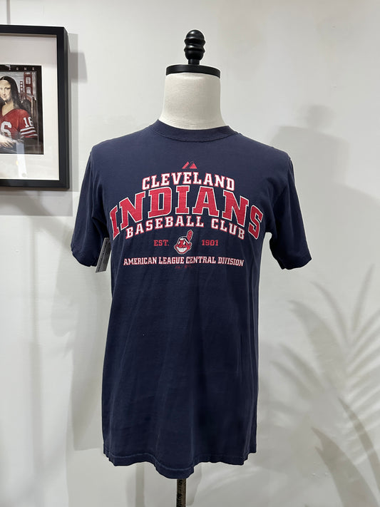 (Mens Medium) 90s Cleveland Indians Spell-Out Shirt