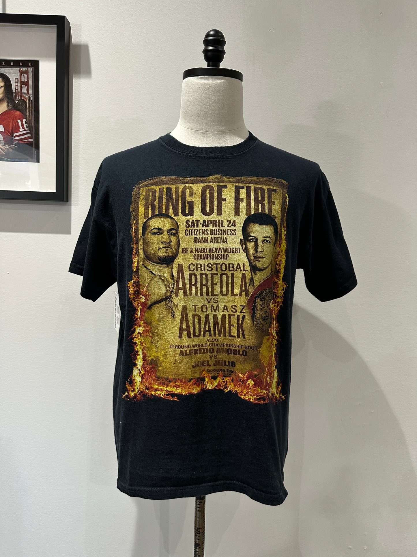 (Mens Large) Boxing Fight Arreola Vs. Adamek Shirt