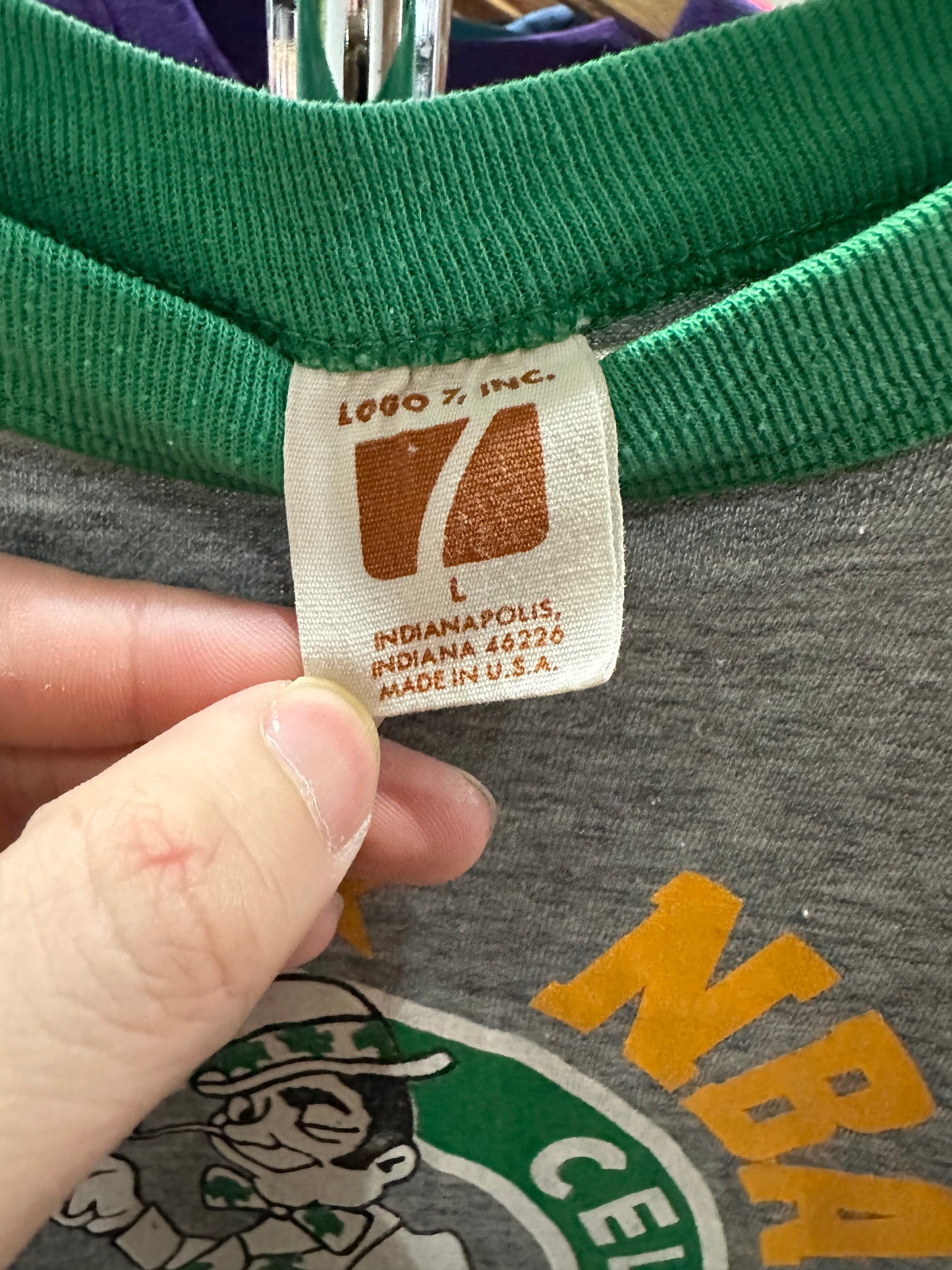 (Mens Medium) 1984 Boston Celtics Champs Shirt