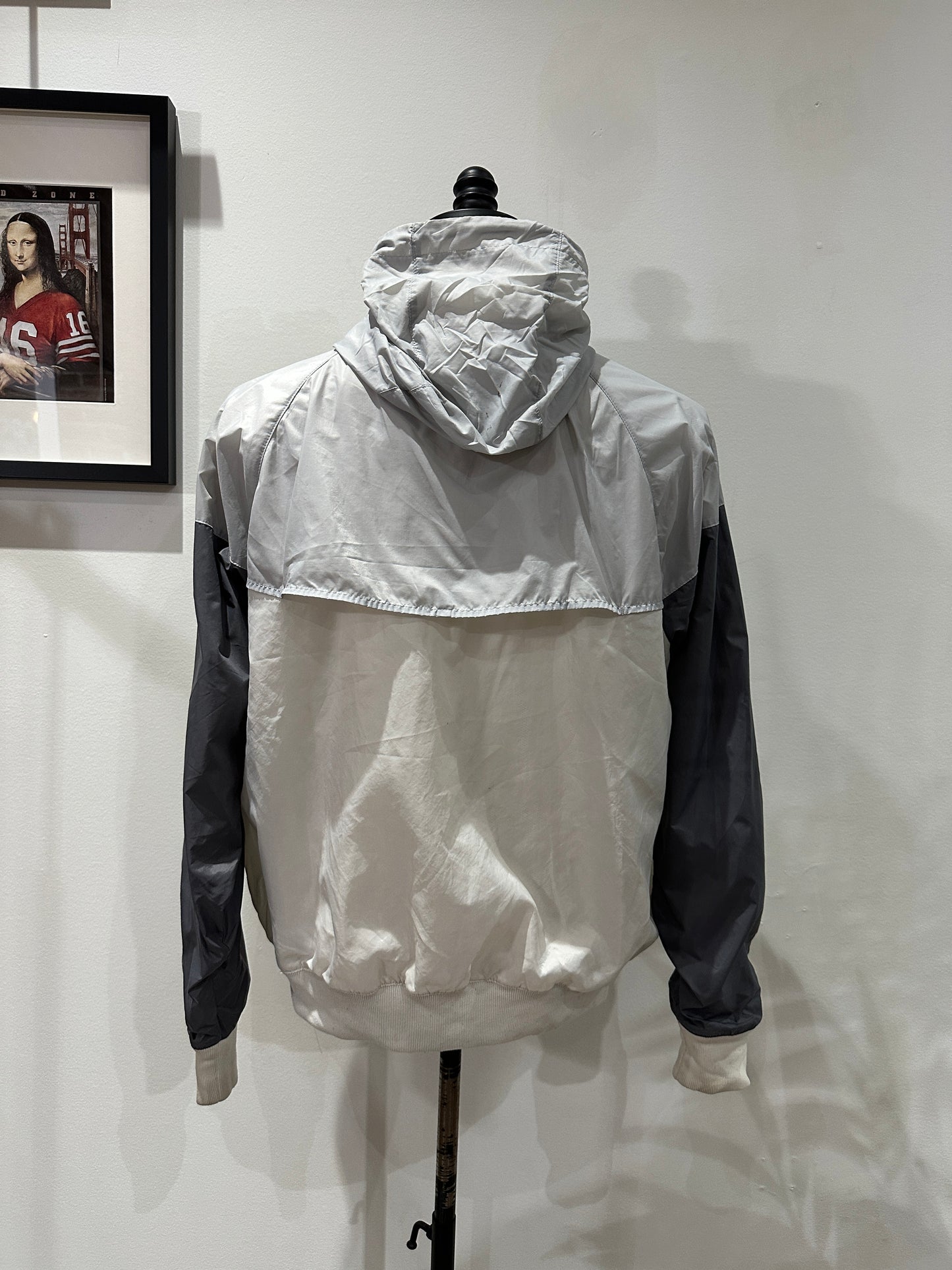 (Mens Small) Nike White & Gray Windbreaker