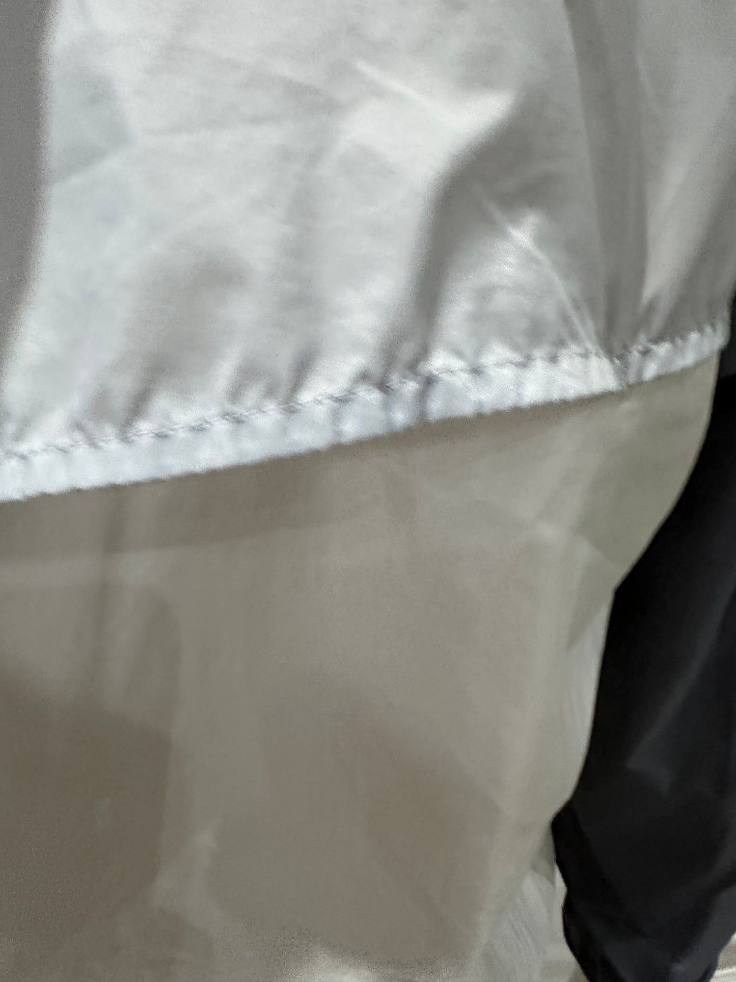 (Mens Small) Nike White & Gray Windbreaker